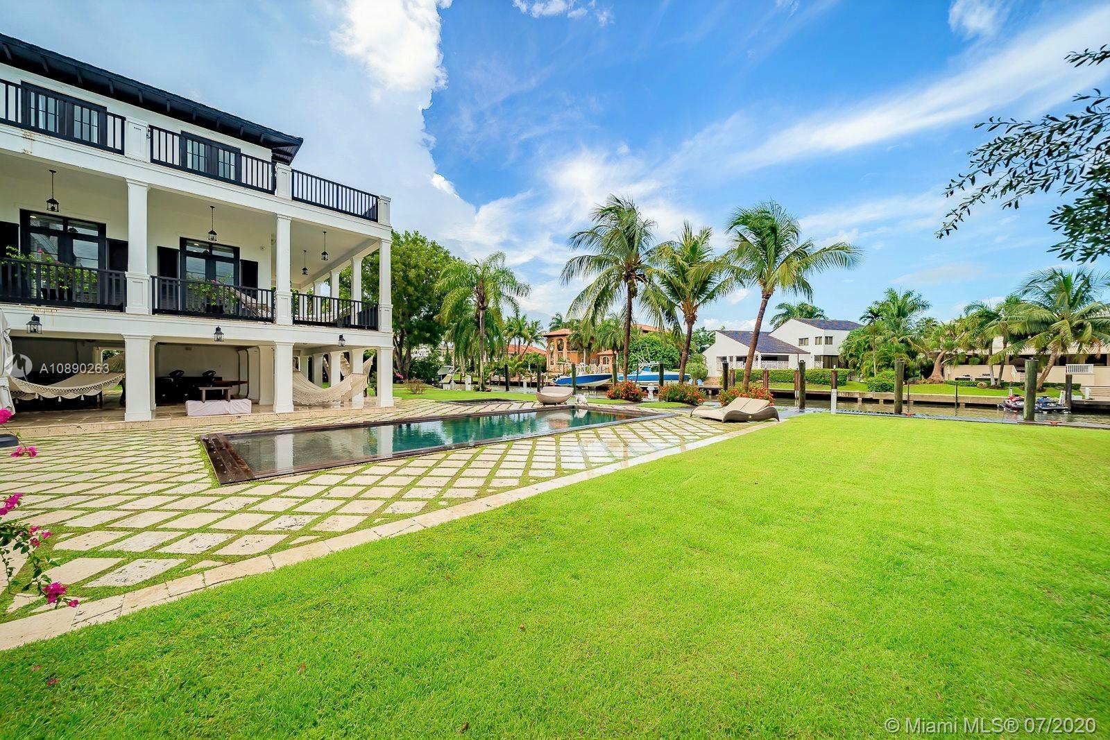 SUNRISE HARBOUR REV PL - Residential