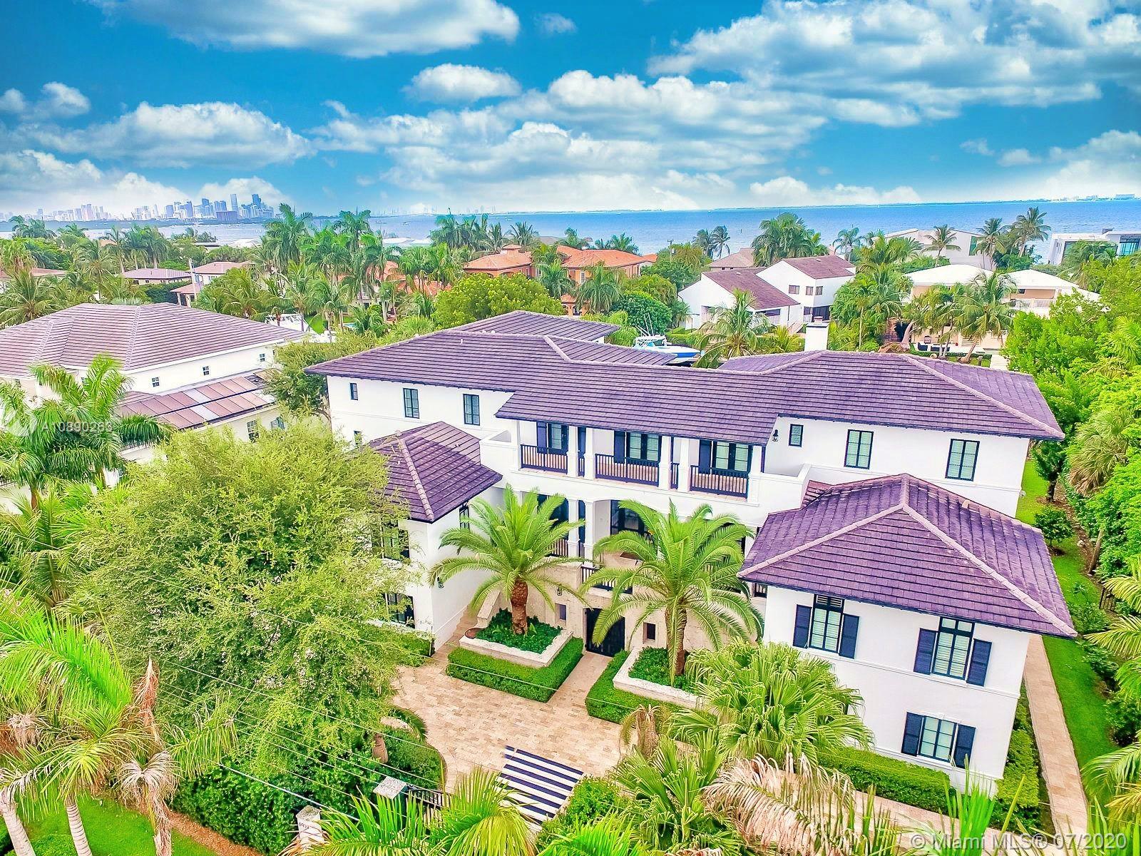 SUNRISE HARBOUR REV PL - Residential