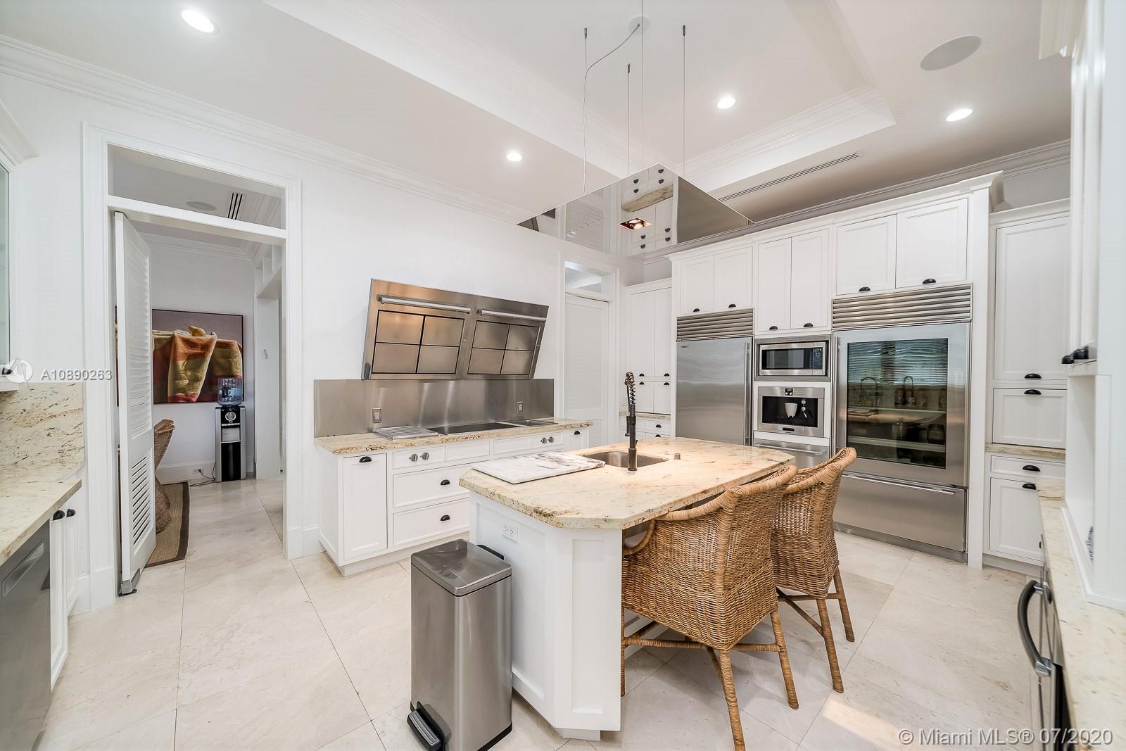 SUNRISE HARBOUR REV PL - Residential