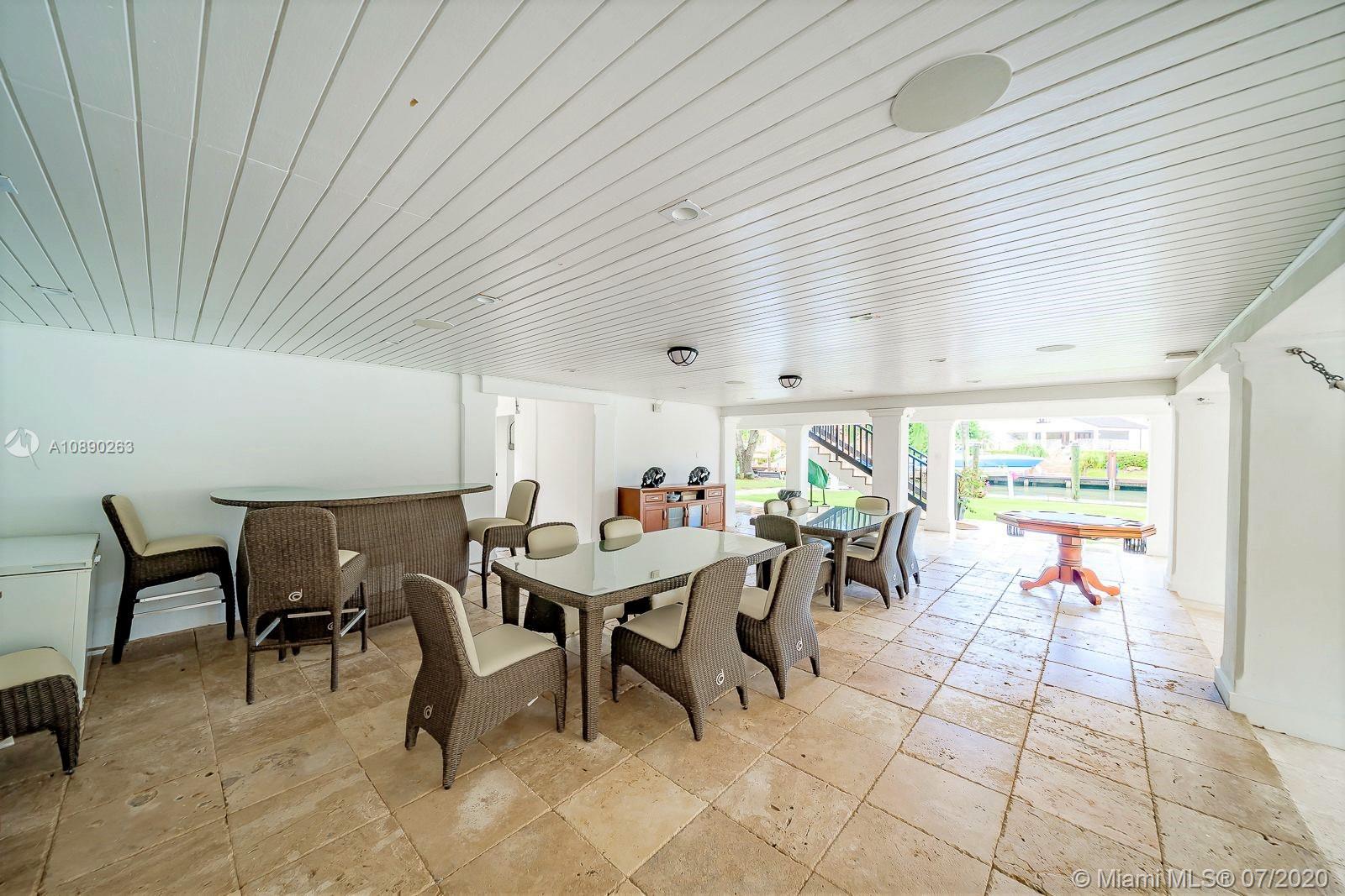 SUNRISE HARBOUR REV PL - Residential