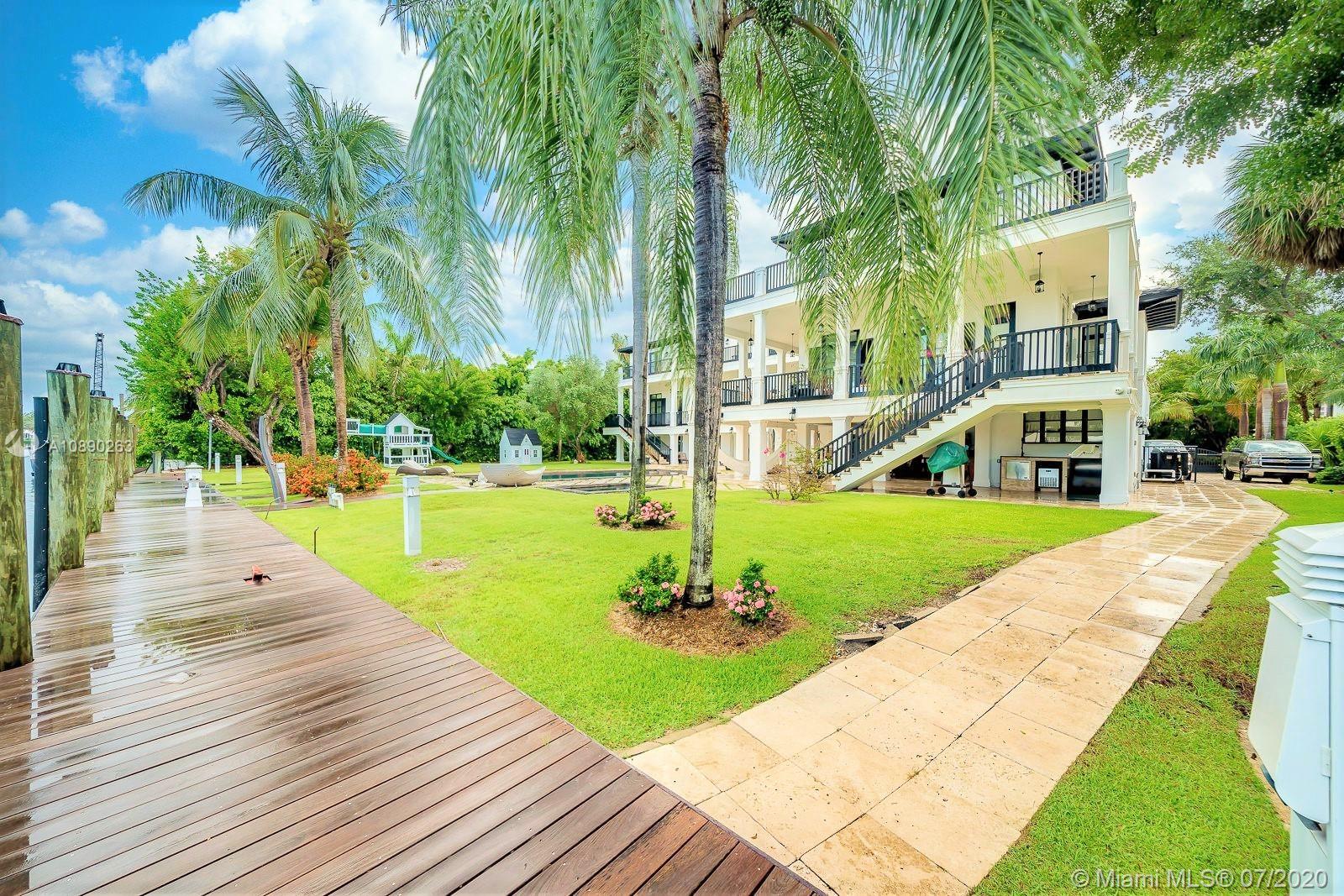 SUNRISE HARBOUR REV PL - Residential