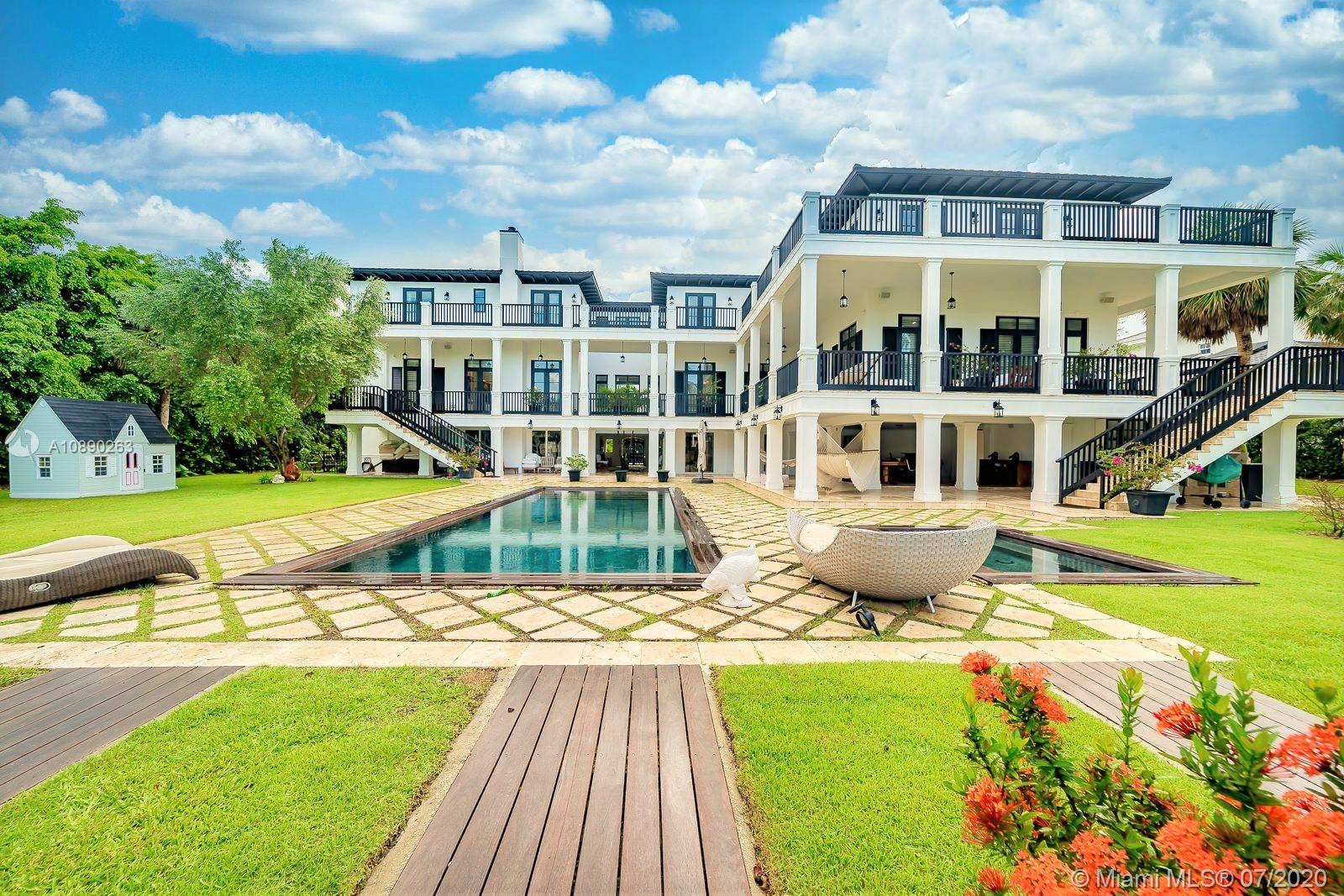 SUNRISE HARBOUR REV PL - Residential