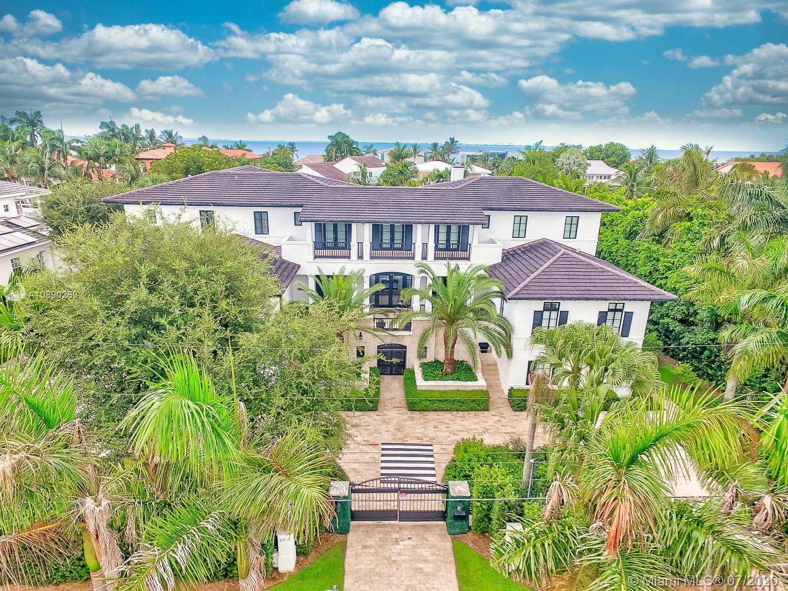 SUNRISE HARBOUR REV PL - Residential