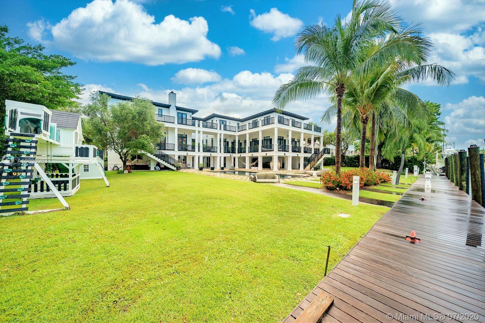 SUNRISE HARBOUR REV PL - Residential