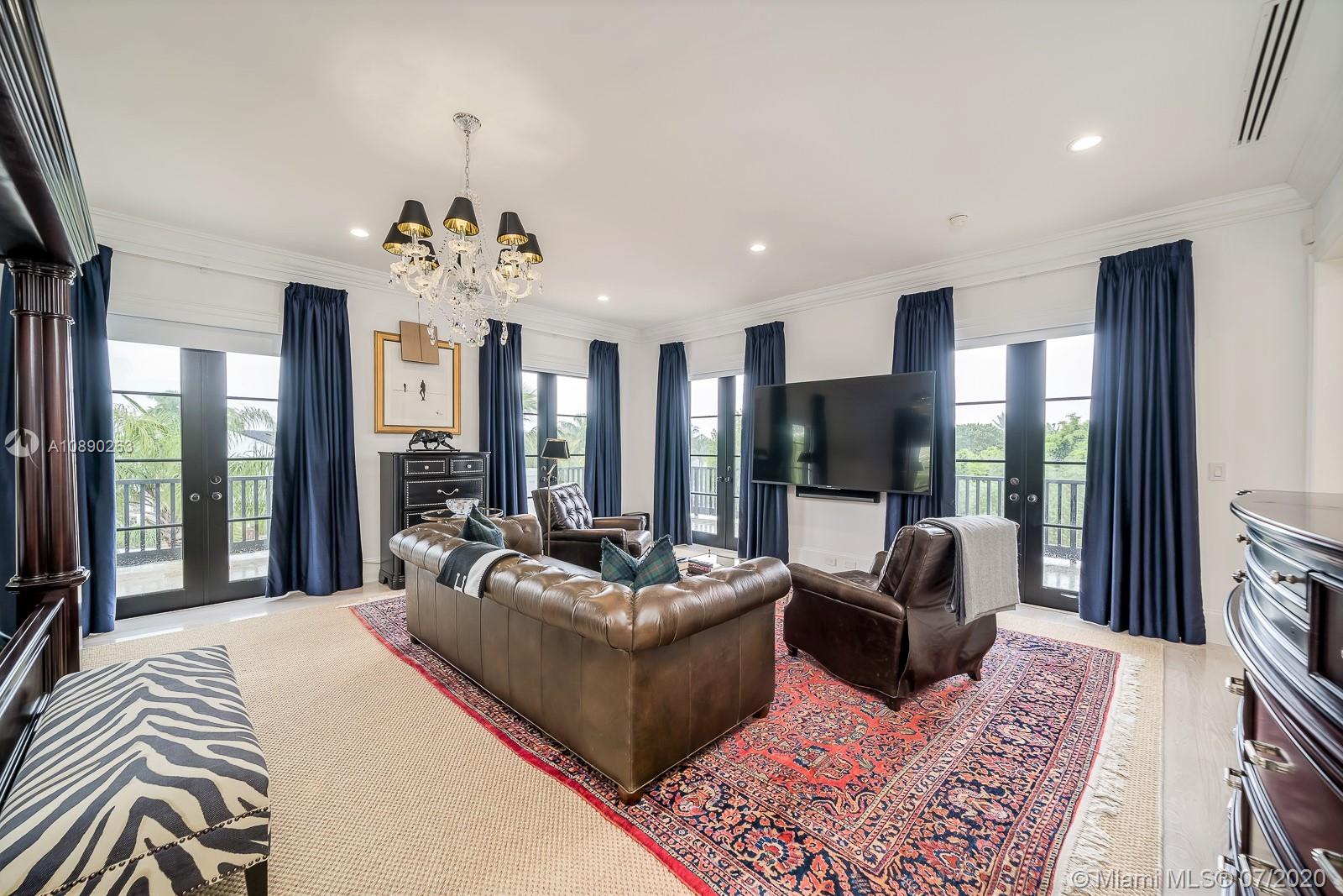 SUNRISE HARBOUR REV PL - Residential