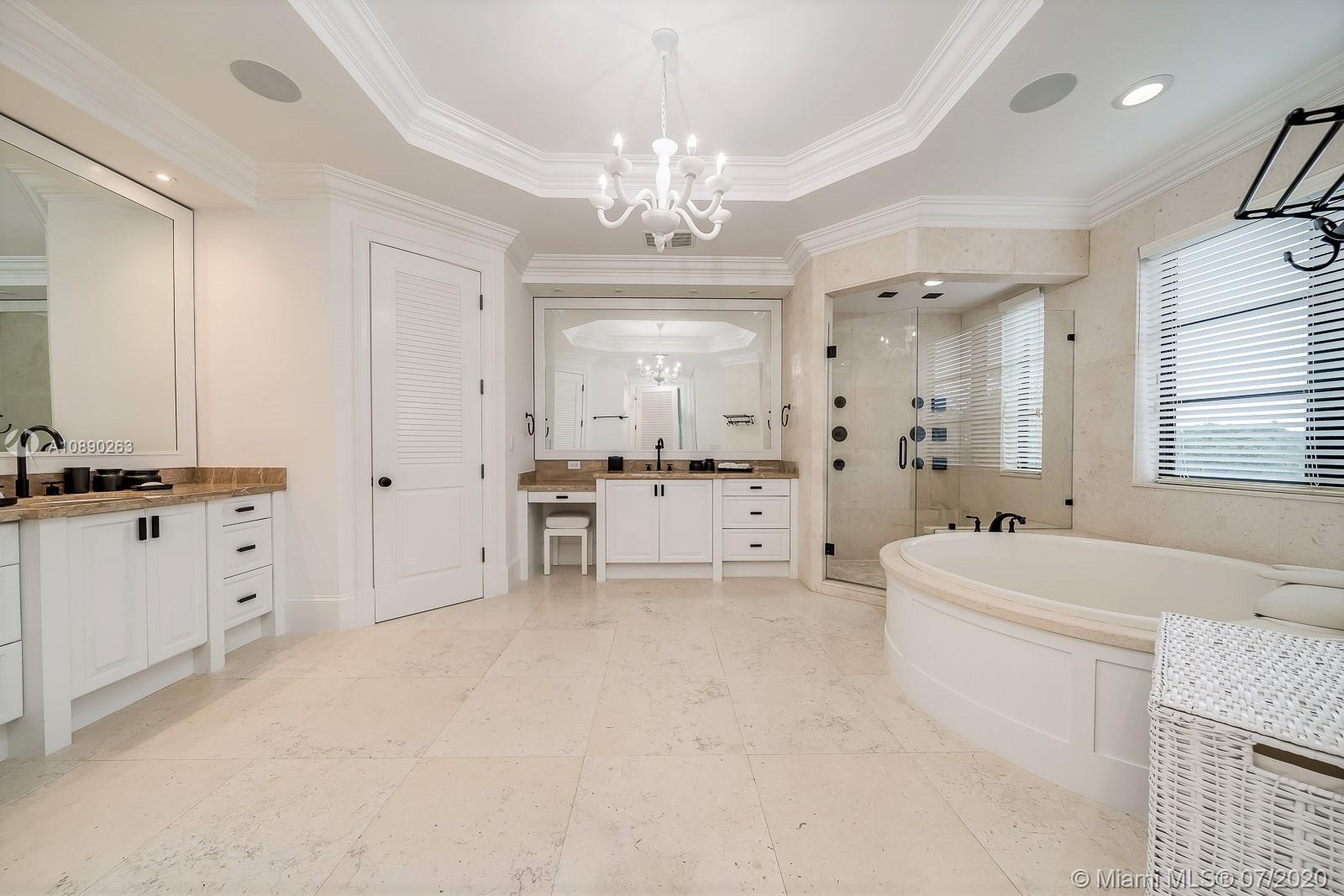 SUNRISE HARBOUR REV PL - Residential