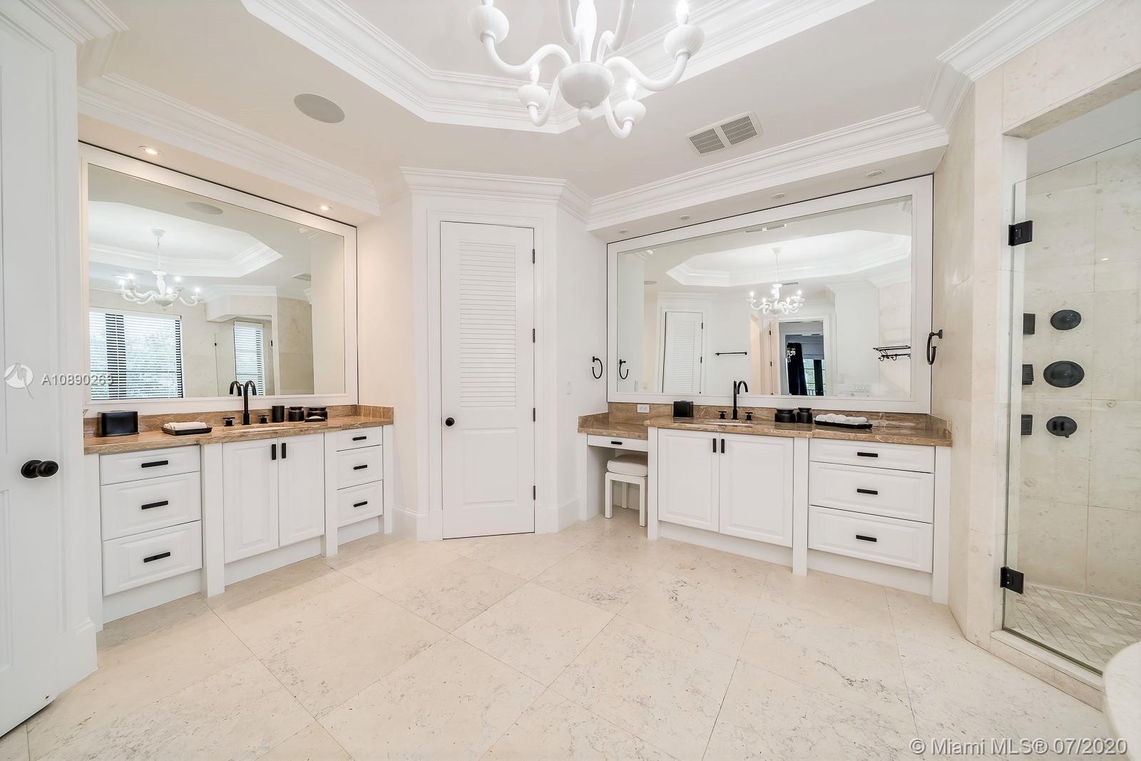 SUNRISE HARBOUR REV PL - Residential