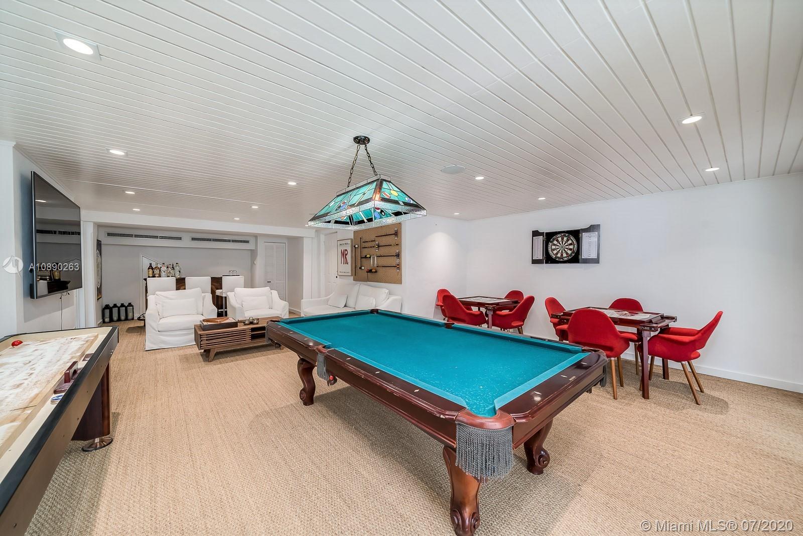 SUNRISE HARBOUR REV PL - Residential