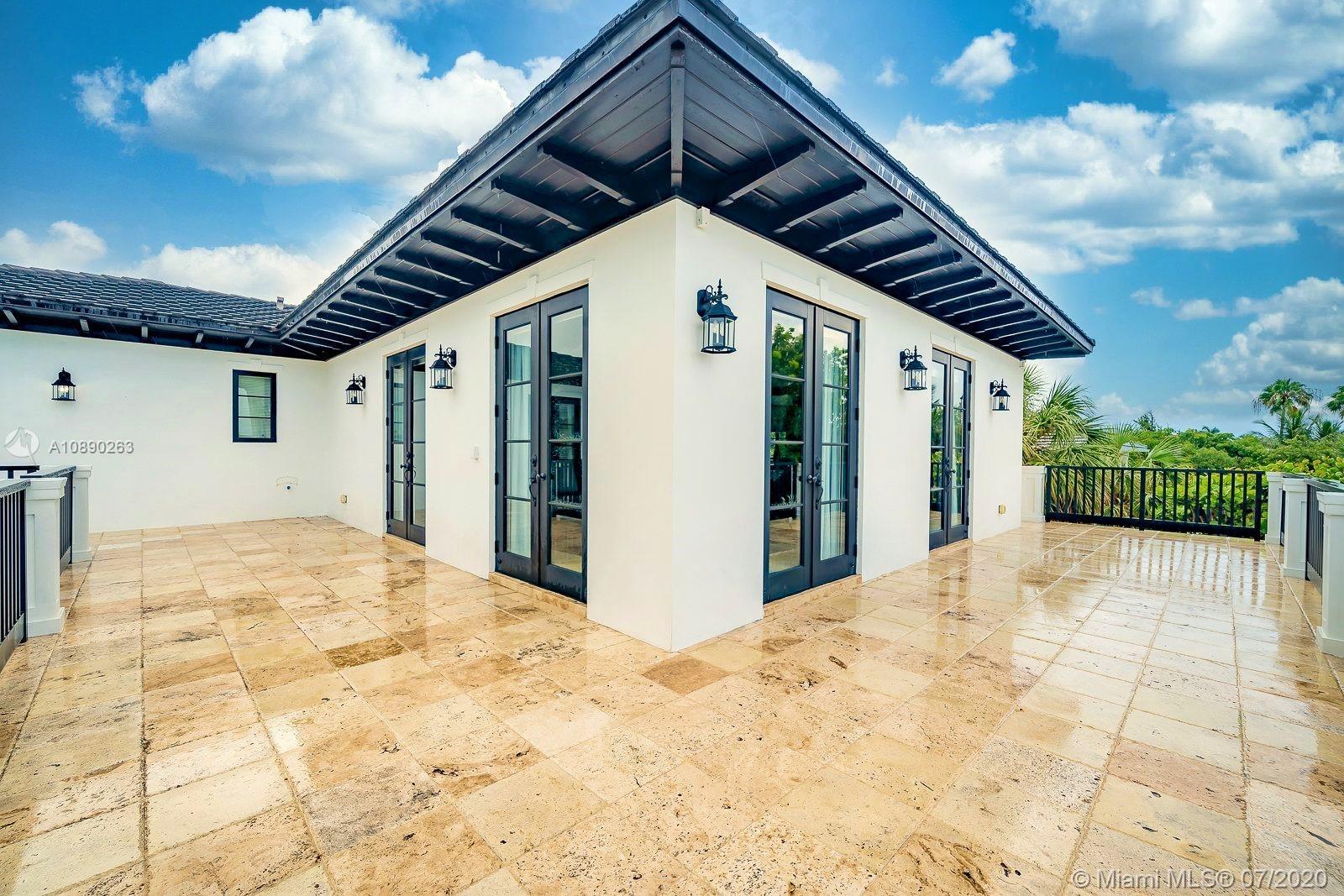 SUNRISE HARBOUR REV PL - Residential