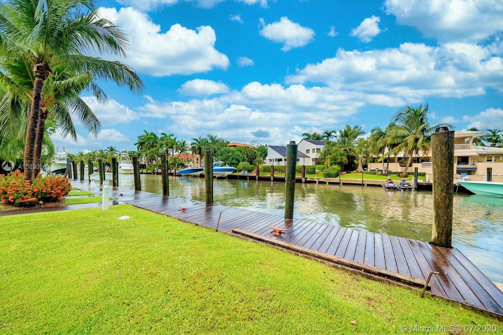 SUNRISE HARBOUR REV PL - Residential