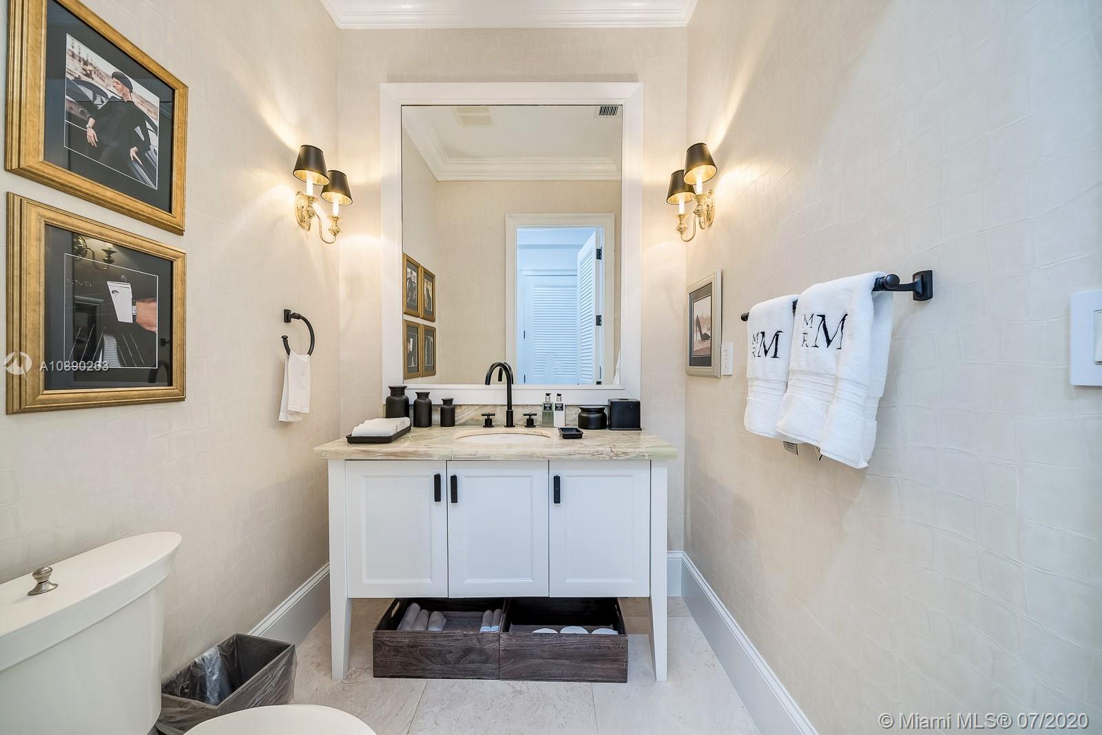 SUNRISE HARBOUR REV PL - Residential