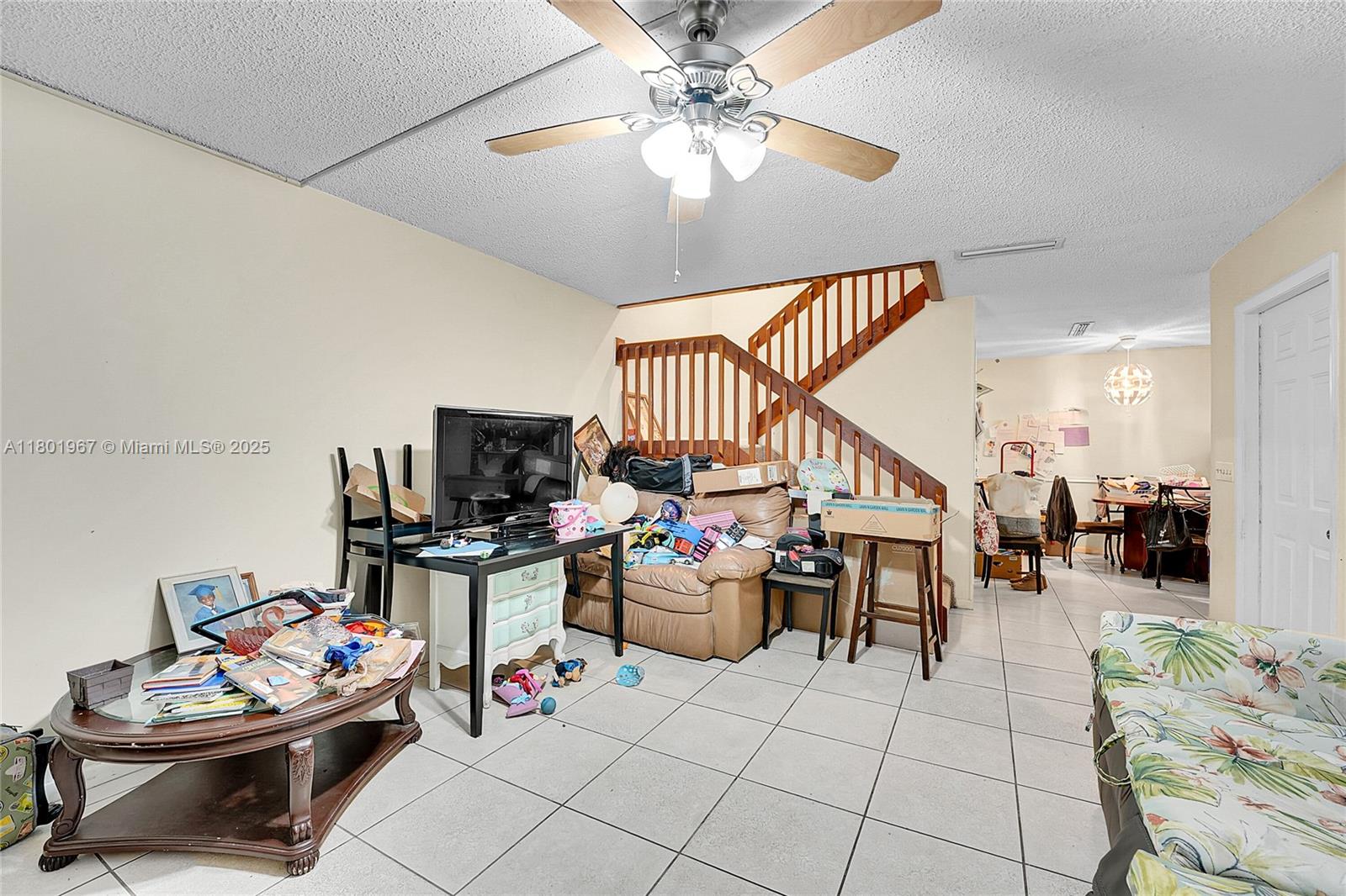 1458 N Lawnwood Cir 24