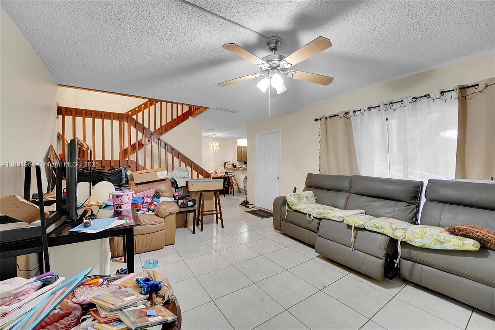 1458 N Lawnwood Cir 24