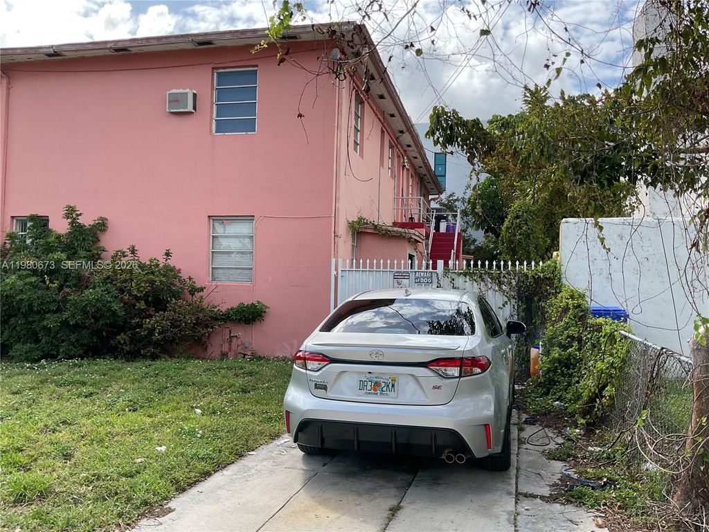 Photo of 2101 SW 6th St, Miami, FL 33135 (MLS # A11980673)