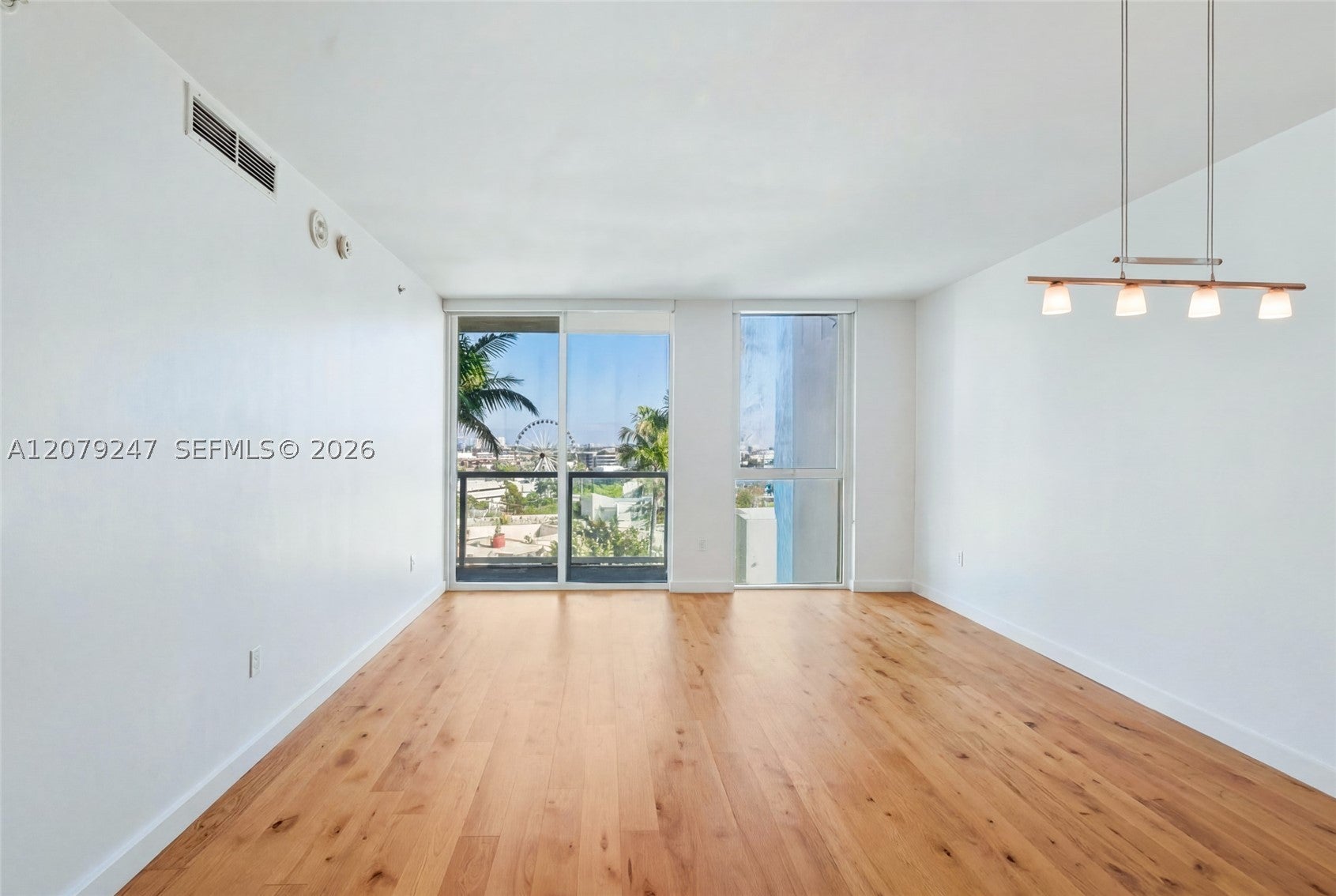 253 NE 2nd St 1007