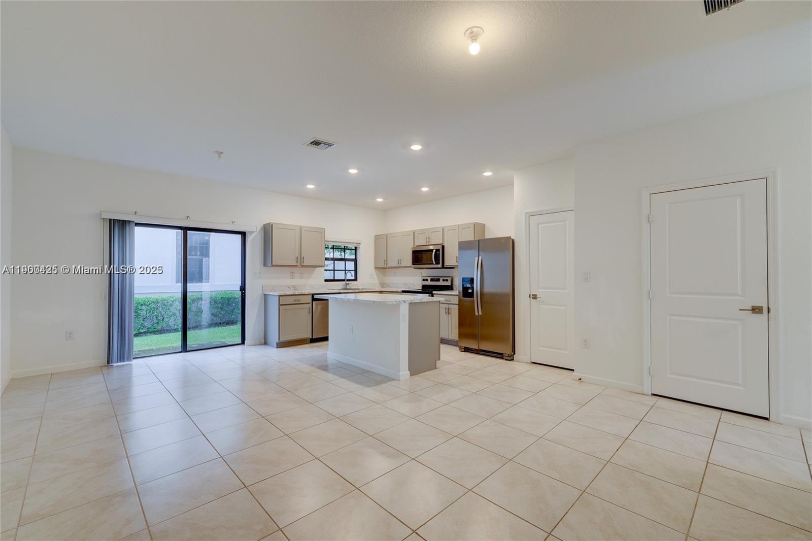 REGAL PALM SUBDIVISION - Residential Lease