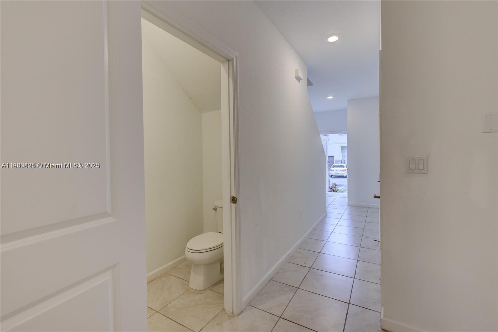 REGAL PALM SUBDIVISION - Residential Lease