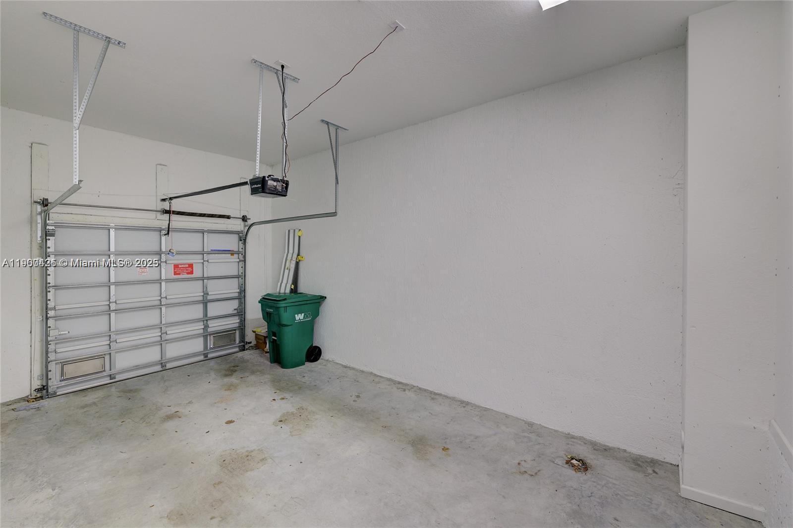 REGAL PALM SUBDIVISION - Residential Lease