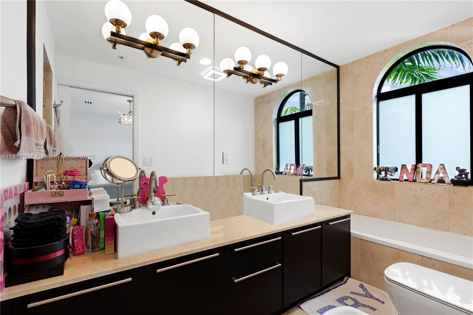 THE VILLAS AT BAY HARBOR - Residential Lease