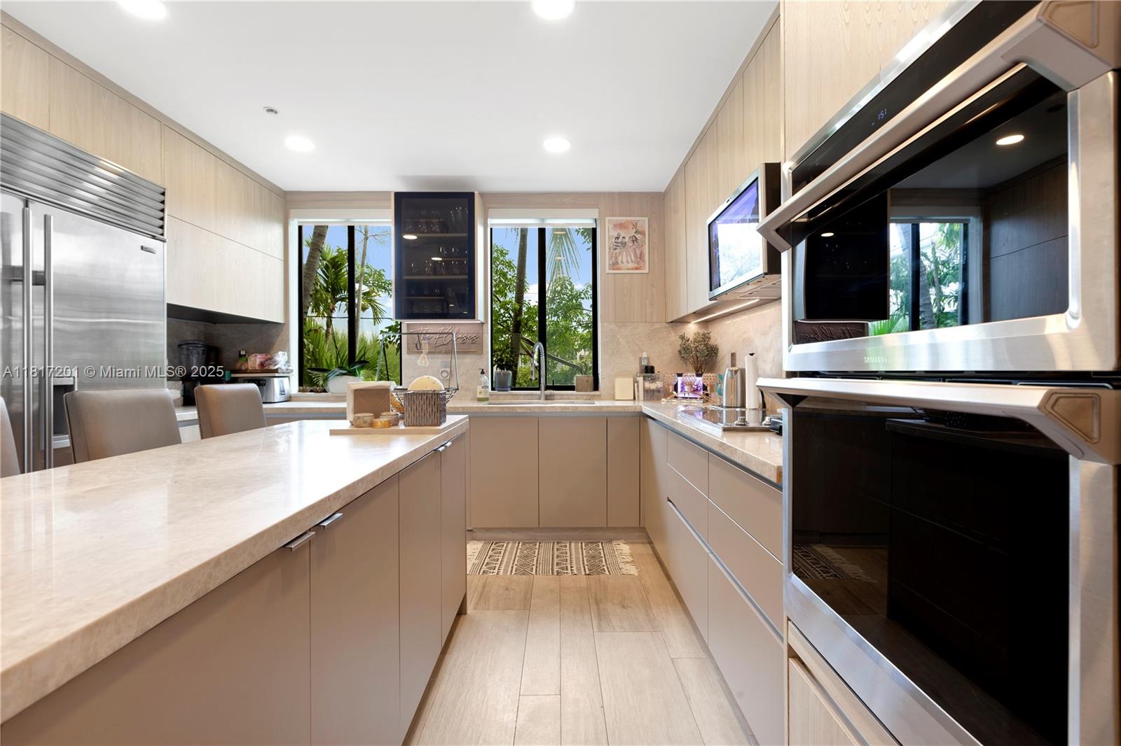 THE VILLAS AT BAY HARBOR - Residential Lease
