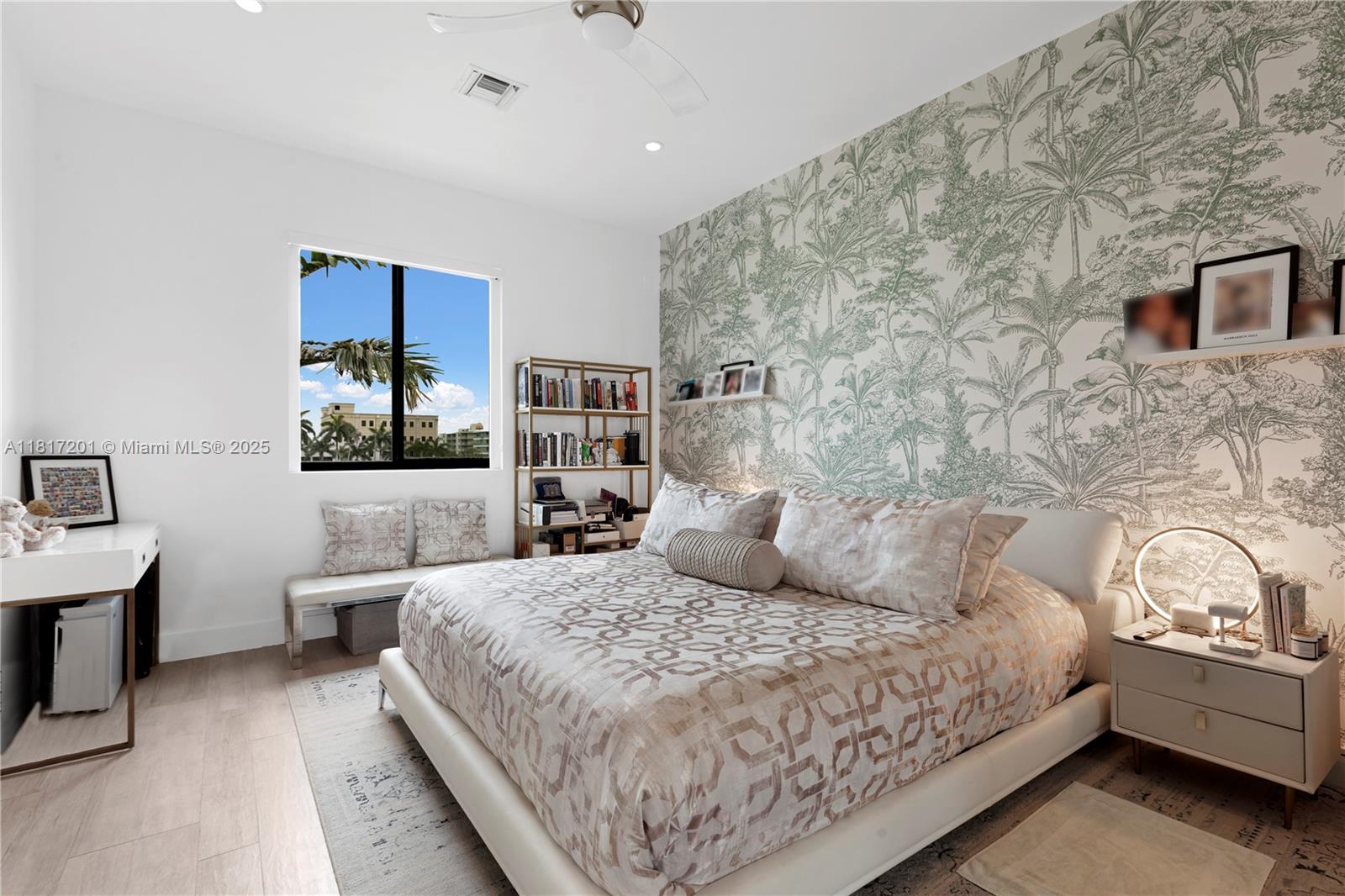 THE VILLAS AT BAY HARBOR - Residential Lease