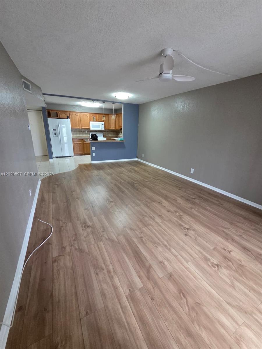 4133 NW 88th Ave 102