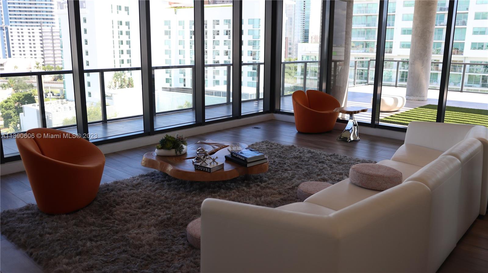 CASSA BRICKELL CONDO - Residential