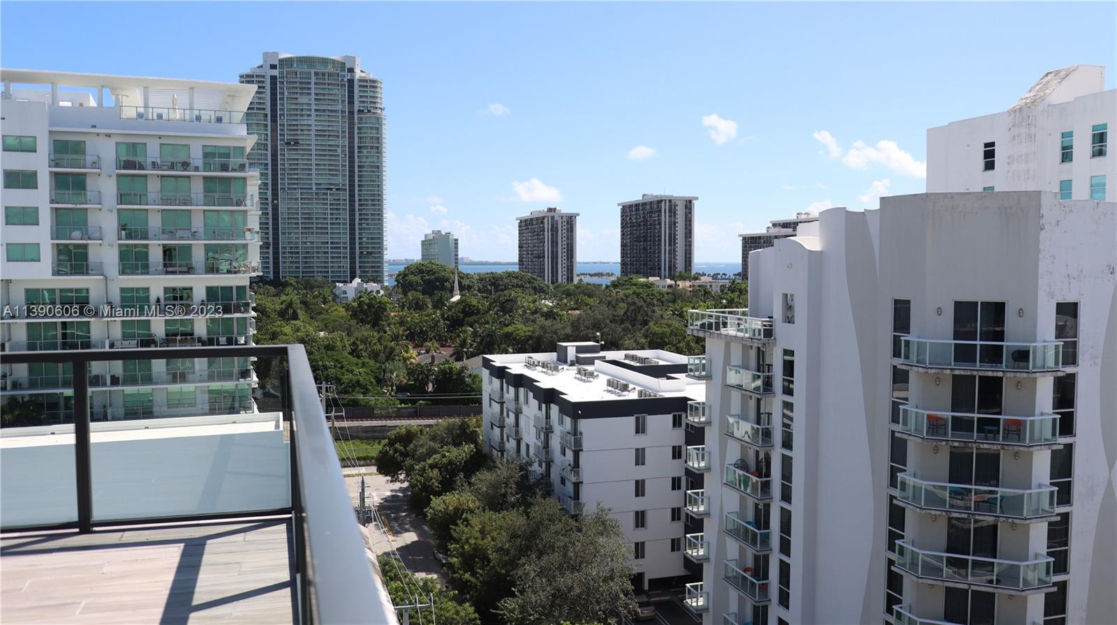 CASSA BRICKELL CONDO - Residential