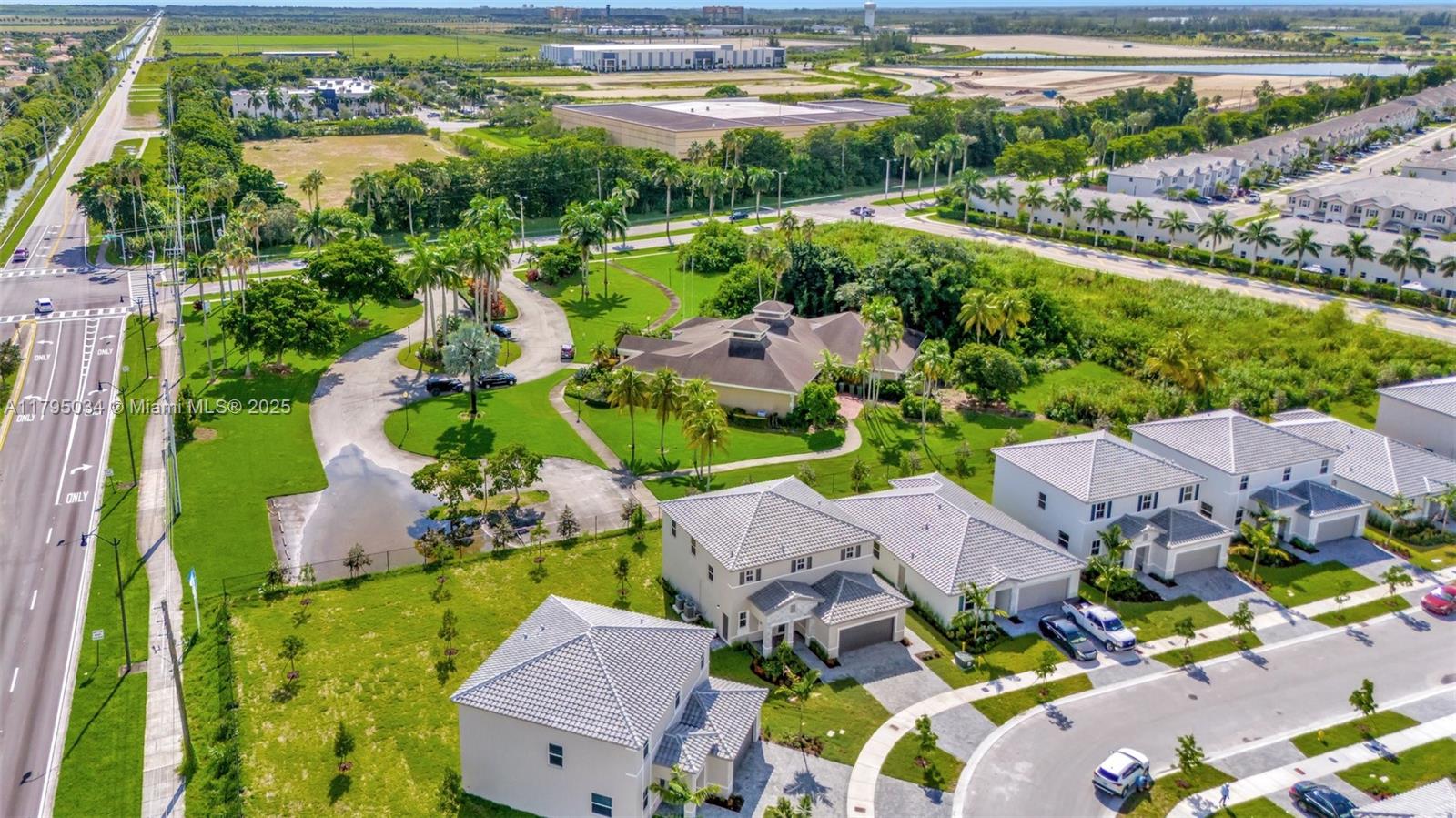 Rental Property at 817 Se 26 Rd B, Homestead, Miami-Dade County, Florida - Bedrooms: 1 
Bathrooms: 1  - $1,750 MO.
