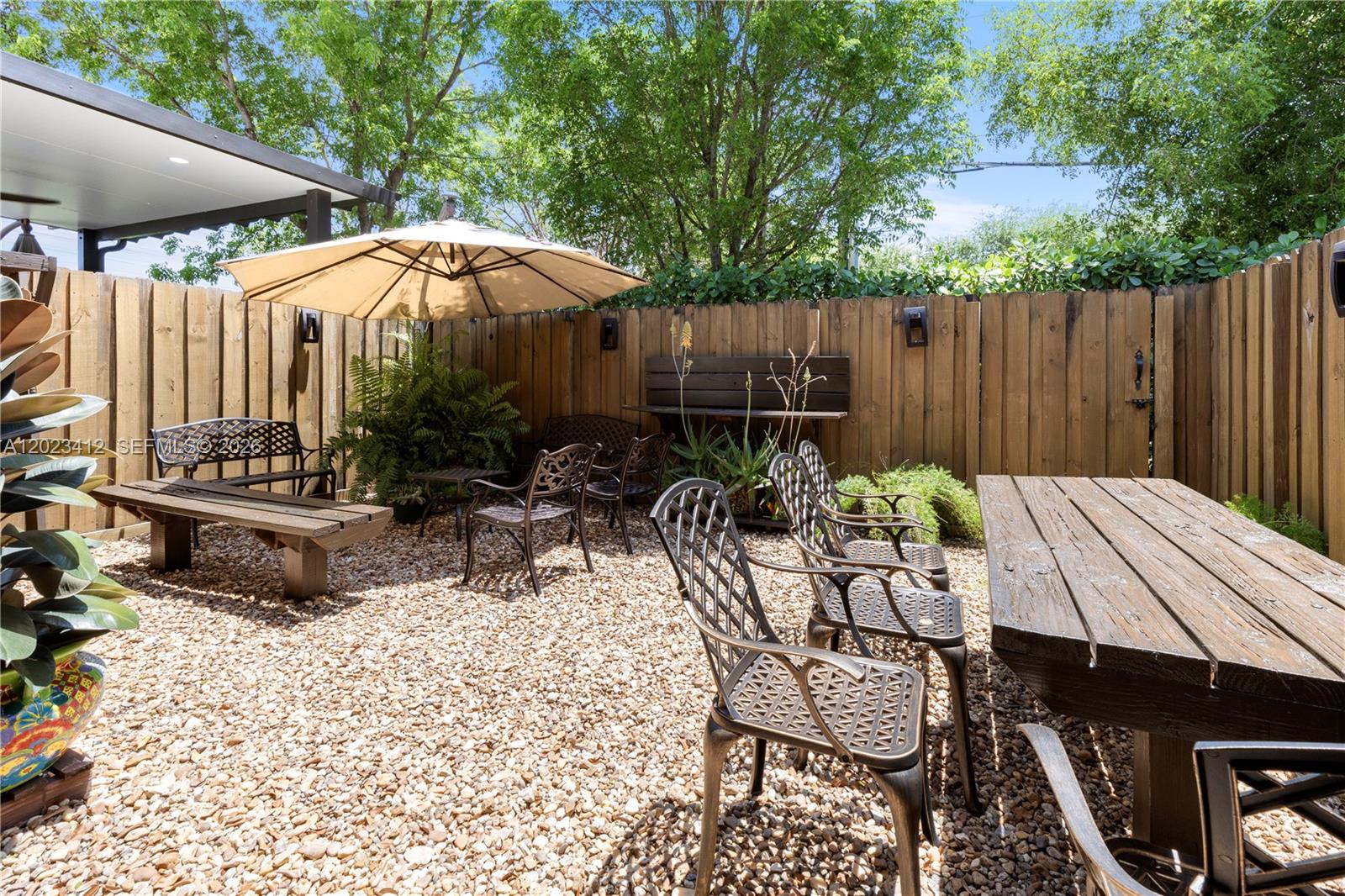 HIDDEN LAKE TOWNHOMES - Residential