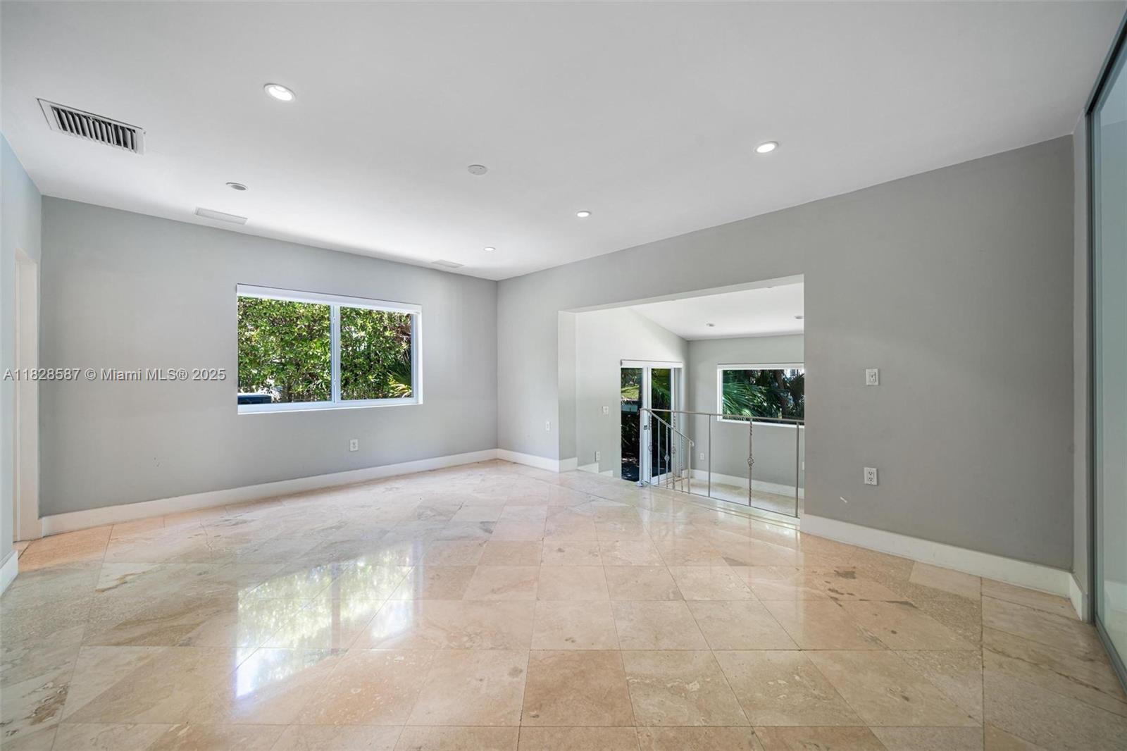 BAY POINT - Residential Lease