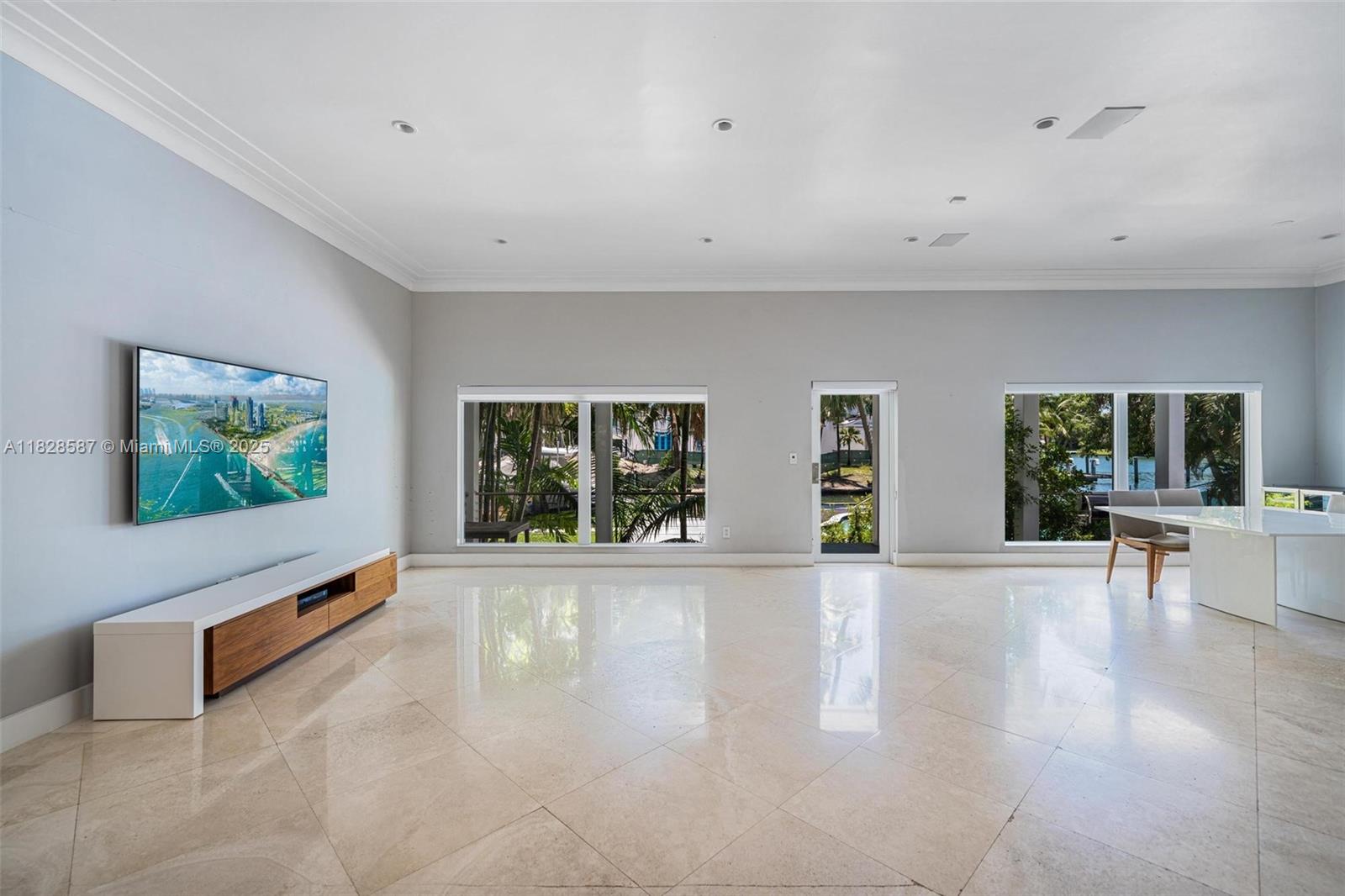 BAY POINT - Residential Lease