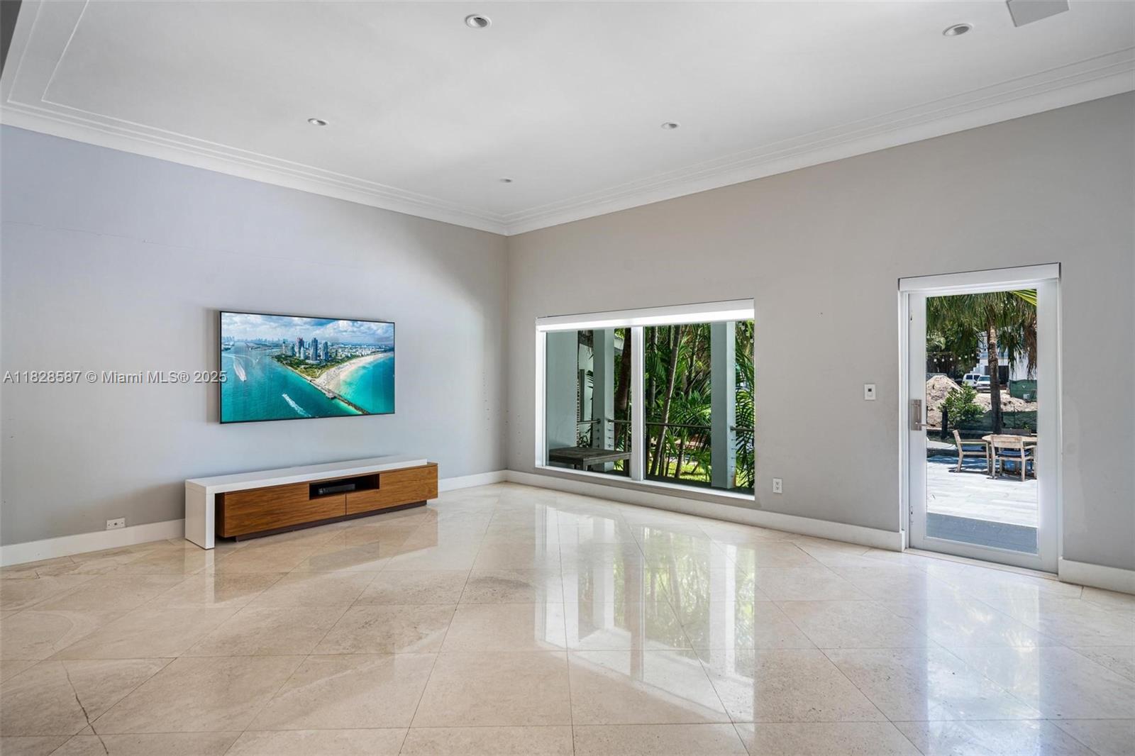 BAY POINT - Residential Lease