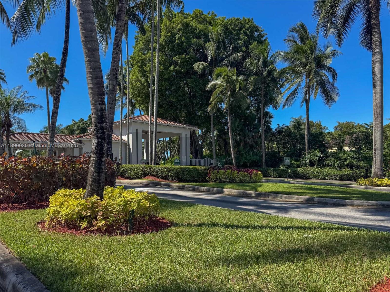 CAPTIVA CONDO F - Residential