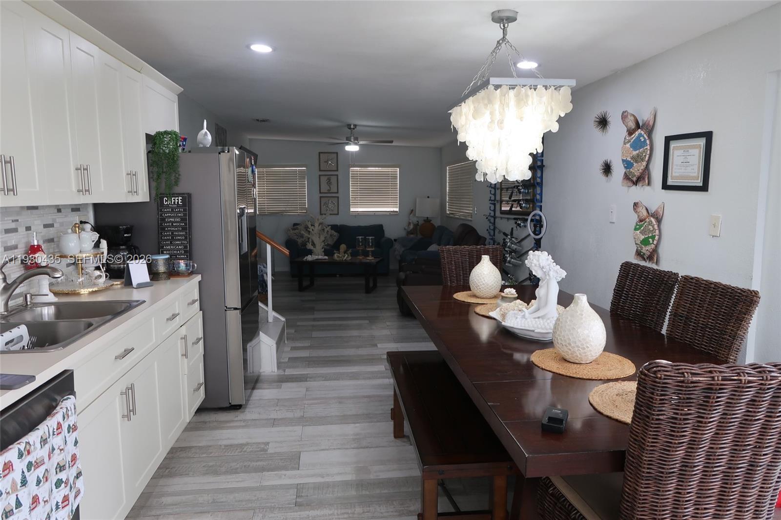 LONG KEY PROJ PROP LINE S - Residential