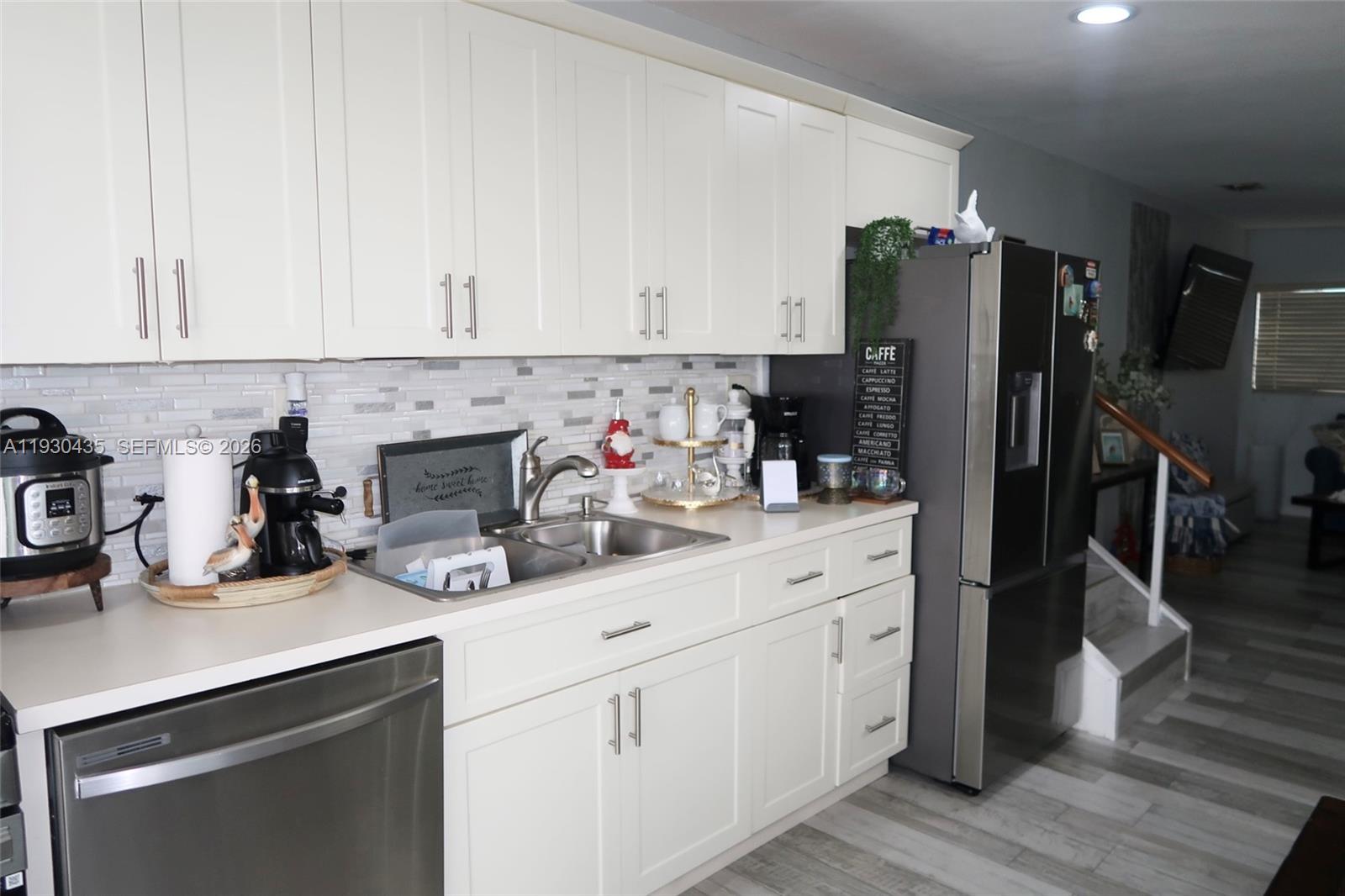 LONG KEY PROJ PROP LINE S - Residential