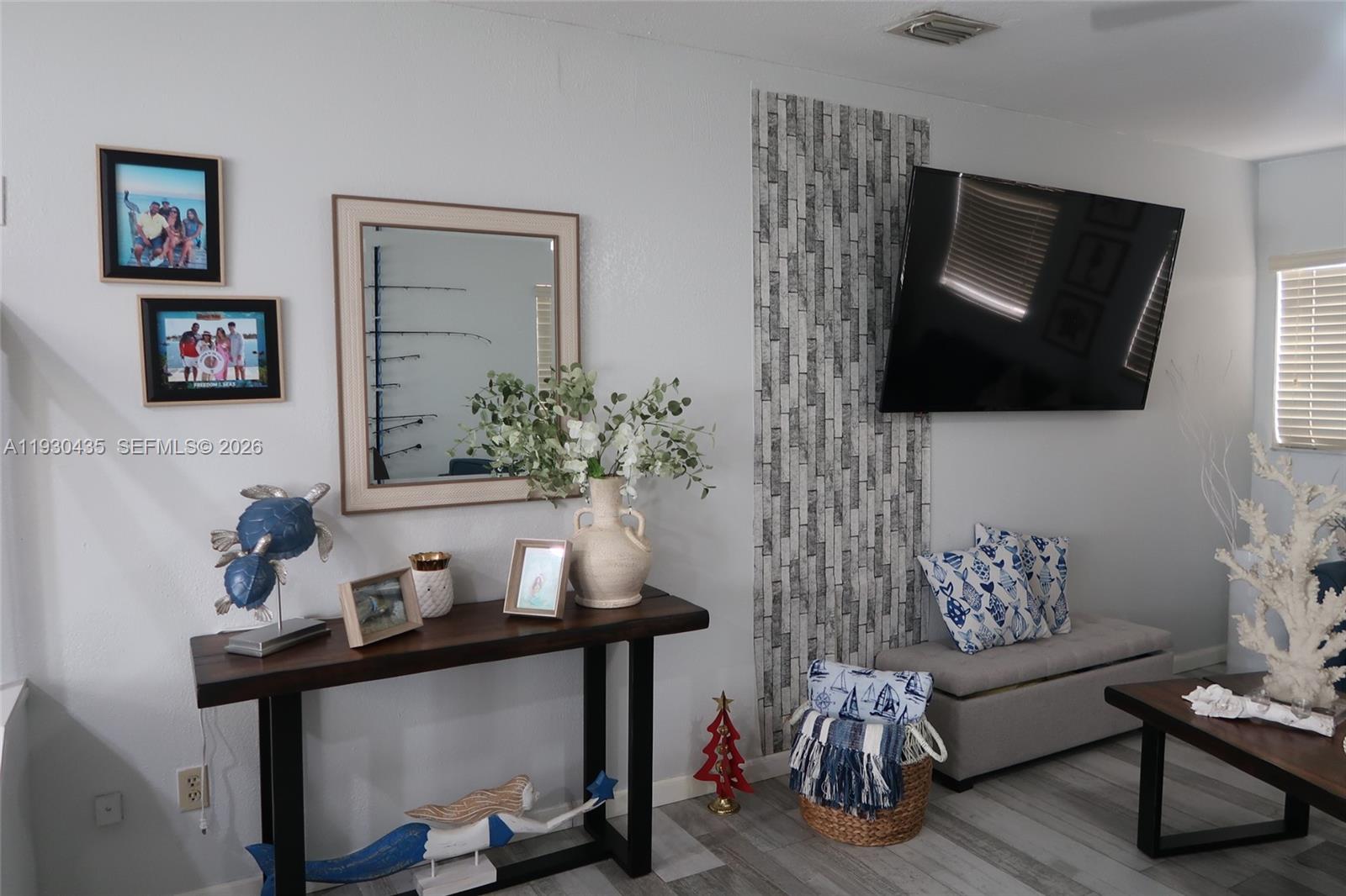 LONG KEY PROJ PROP LINE S - Residential