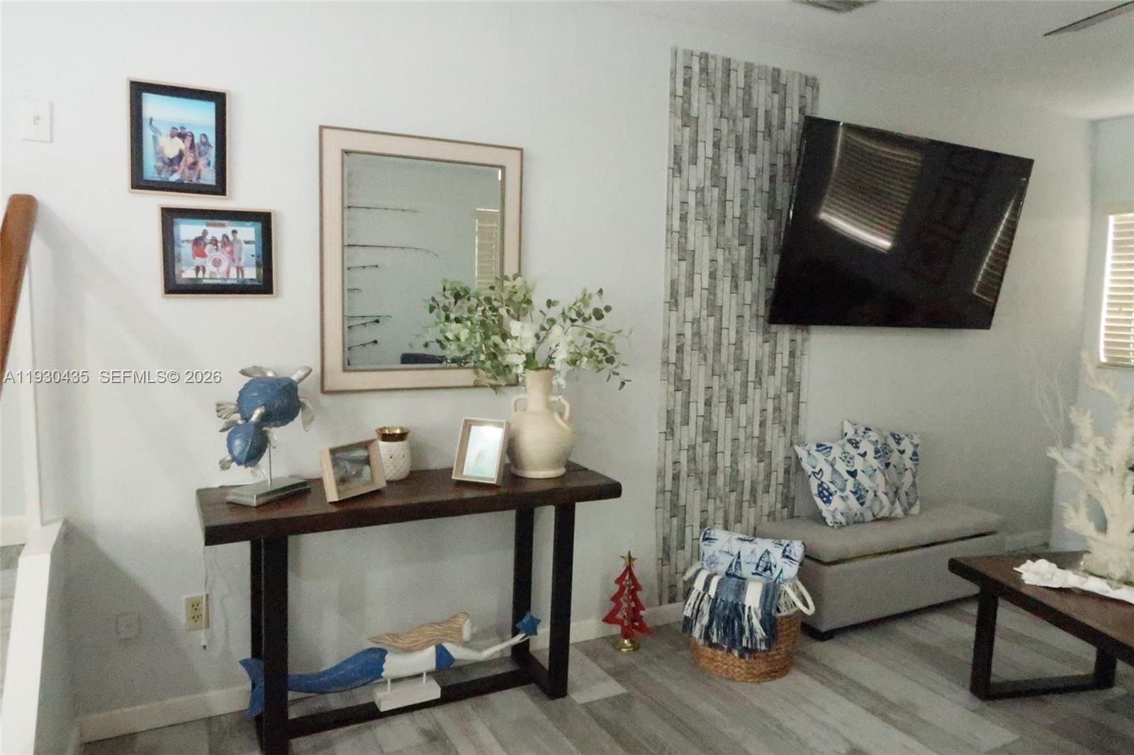 LONG KEY PROJ PROP LINE S - Residential