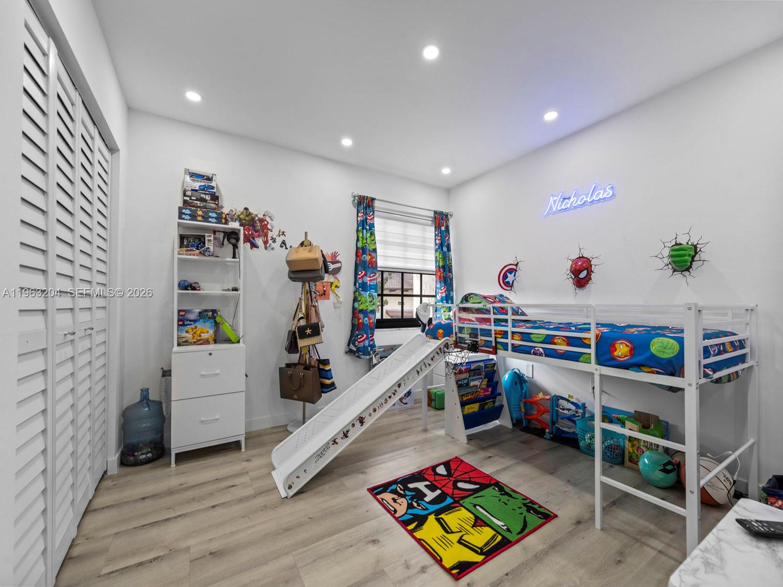 NEW PASEOS CASTELLANOS CO - Residential