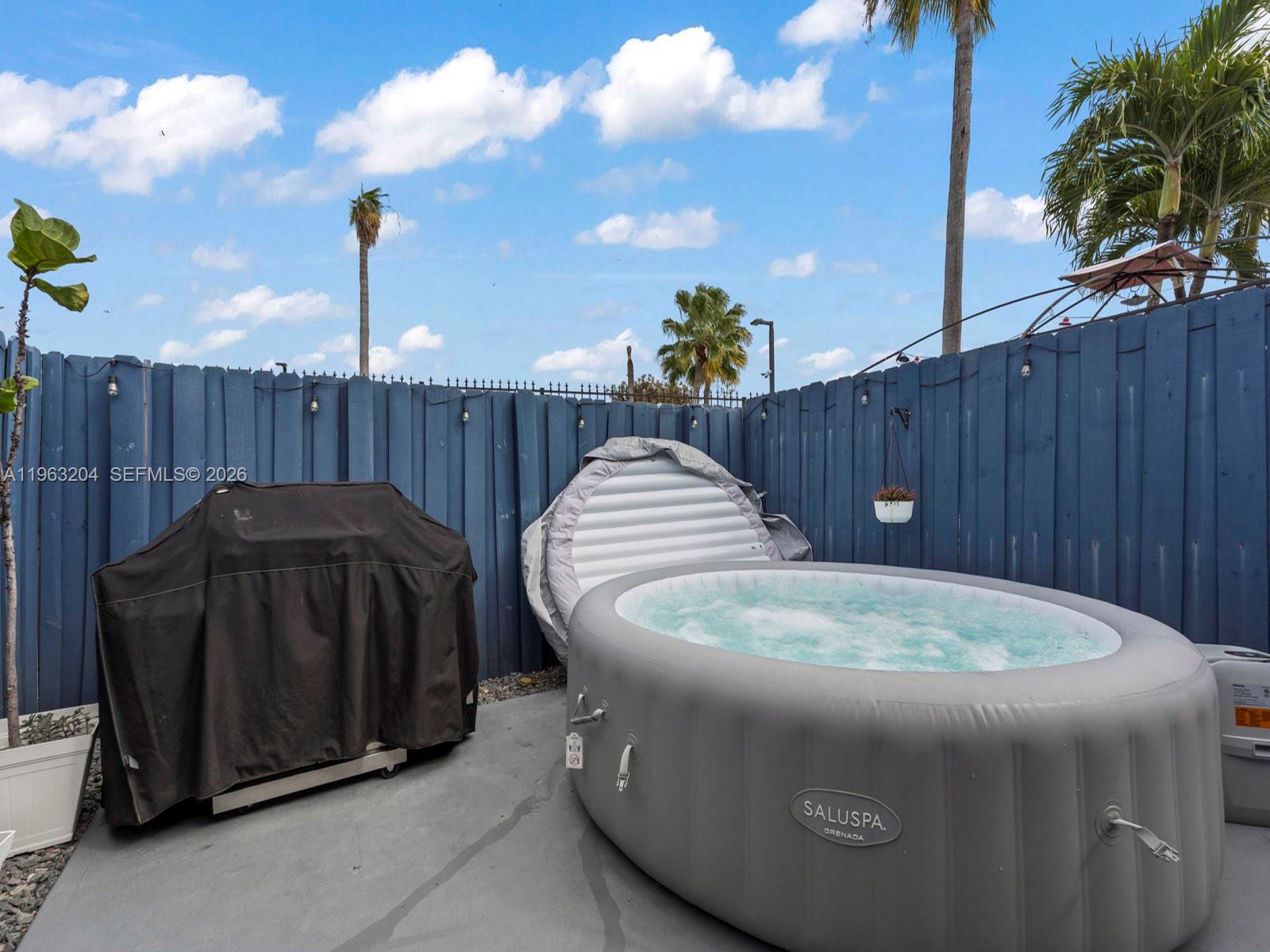 NEW PASEOS CASTELLANOS CO - Residential