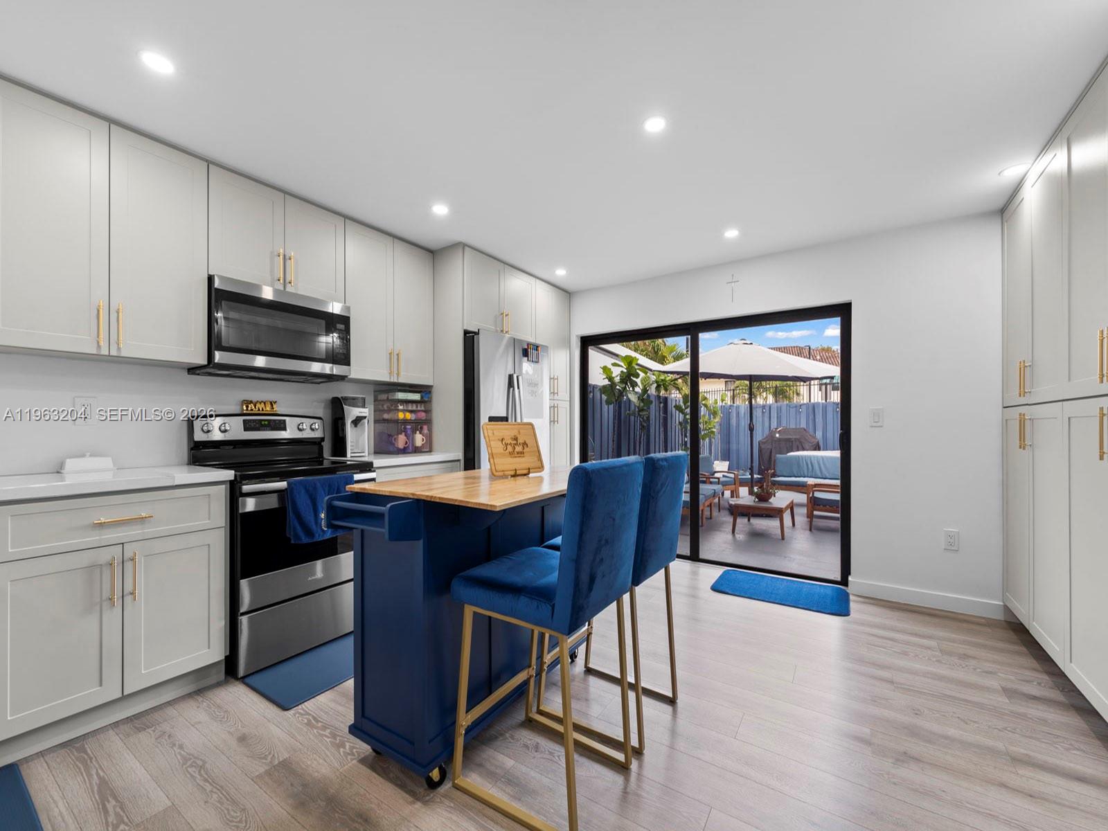 NEW PASEOS CASTELLANOS CO - Residential