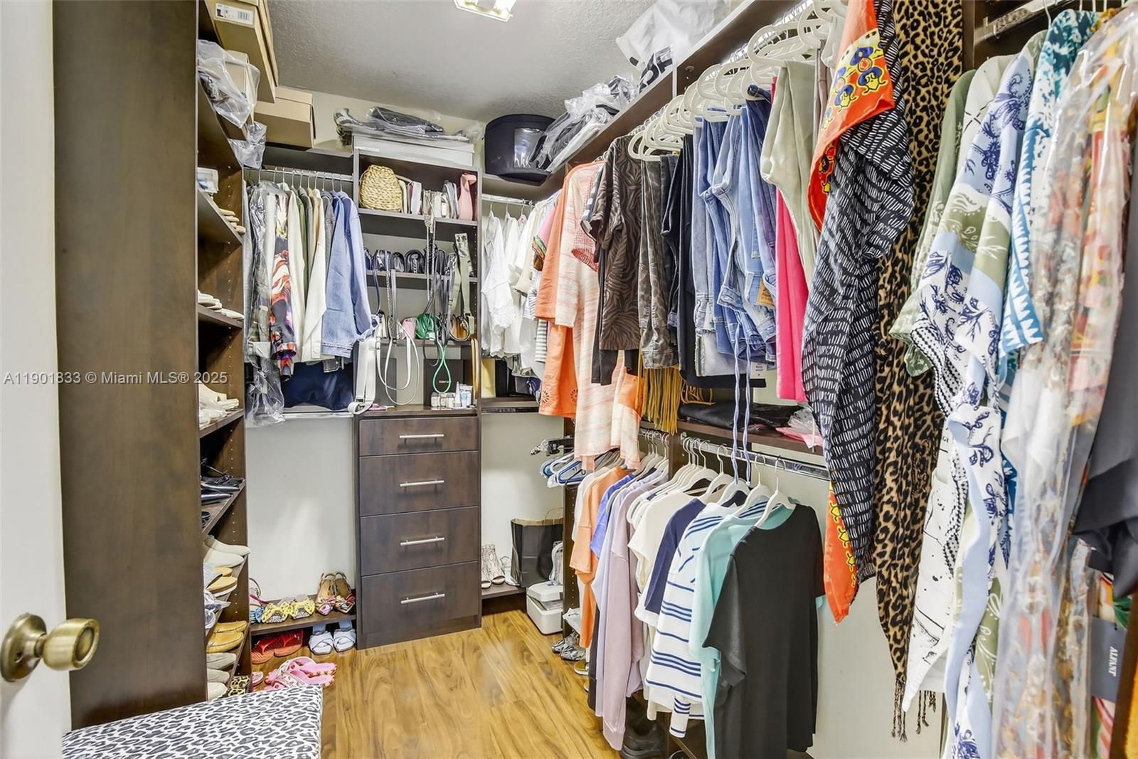 BRIDGEWATER CONDO - Residential