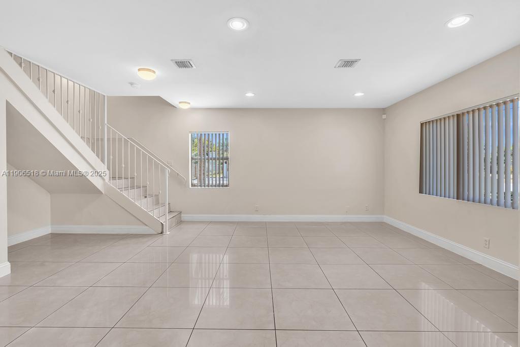 SEMINOLE FOREST - Residential Lease