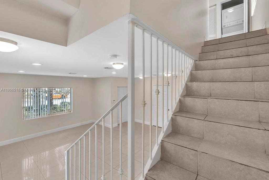 SEMINOLE FOREST - Residential Lease