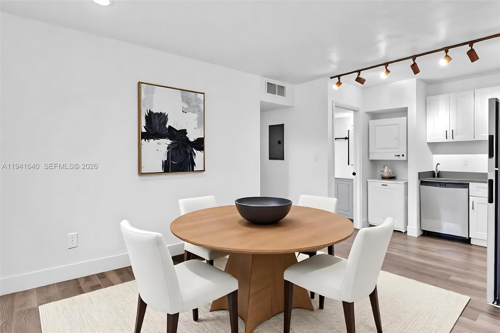 RIVERSIDE NO 2 - Residential Lease