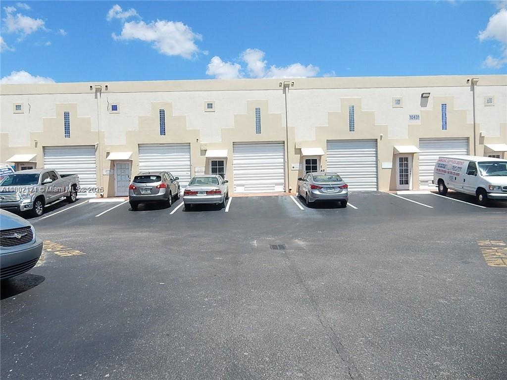 10431 NW 28th St E106