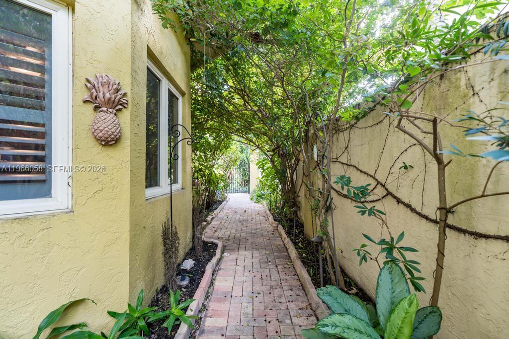 WILTON MANORS - Residential