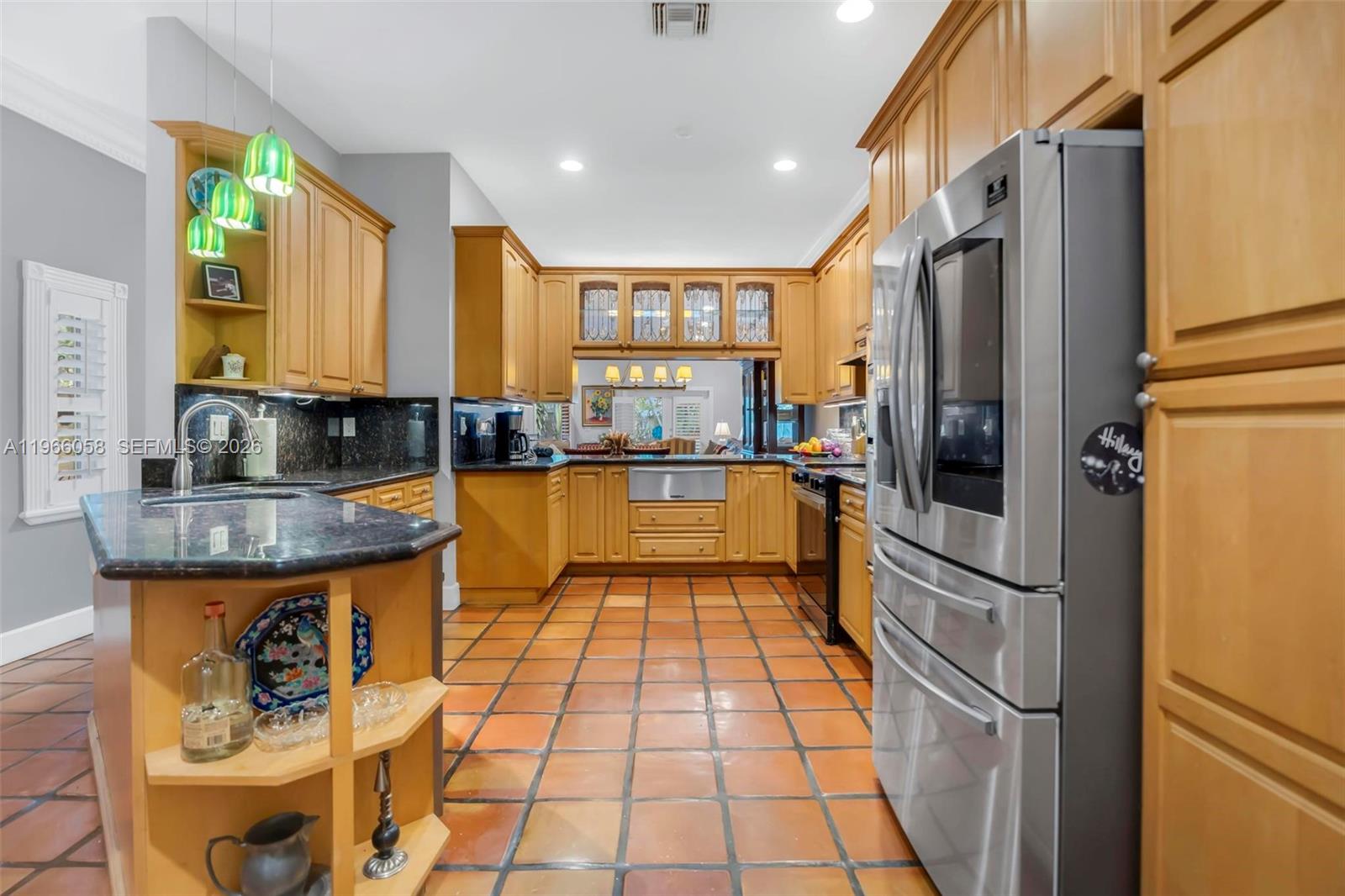 423 NE 23rd St