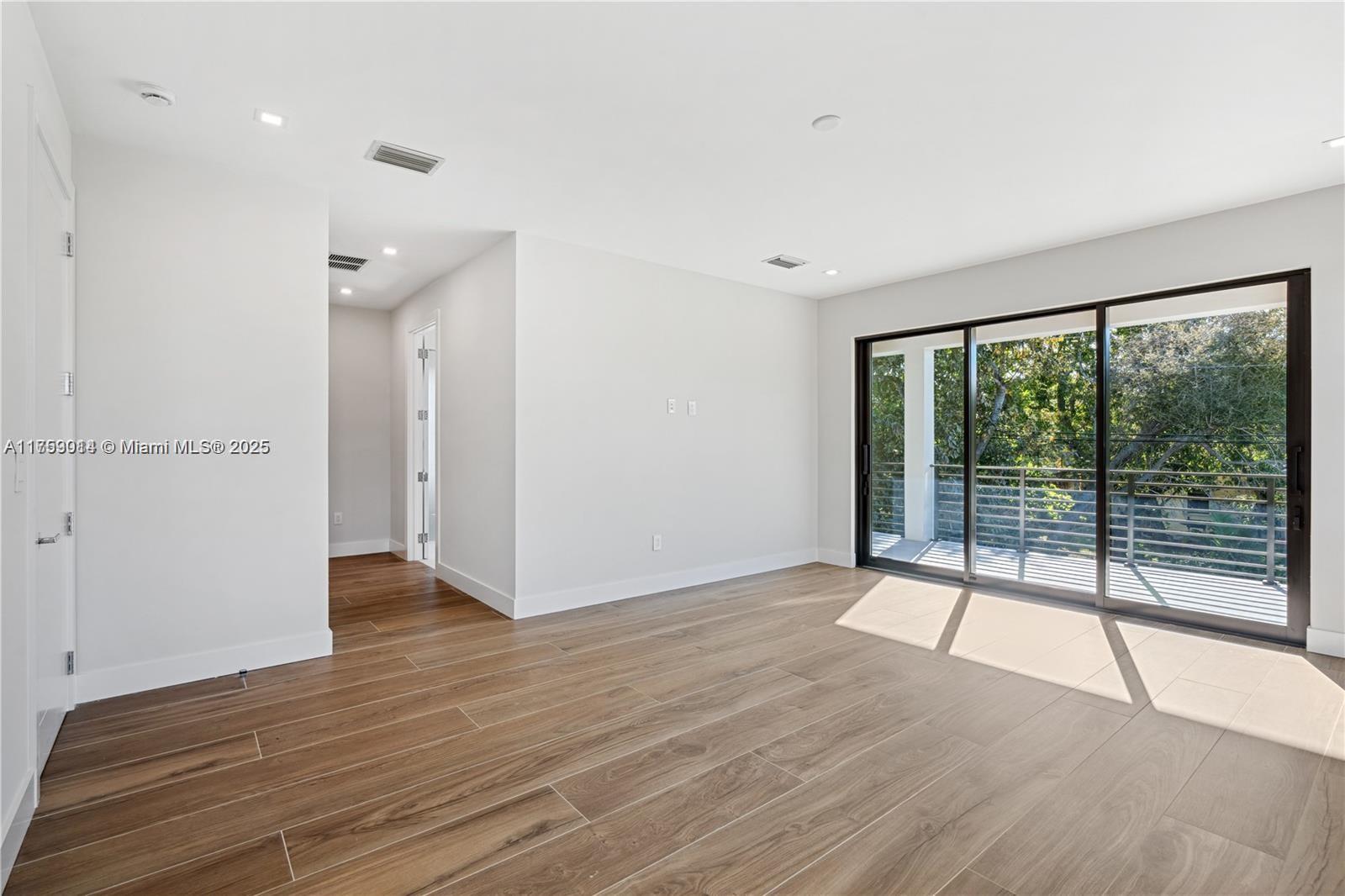 COCOPLUM TERR ADDN - Residential