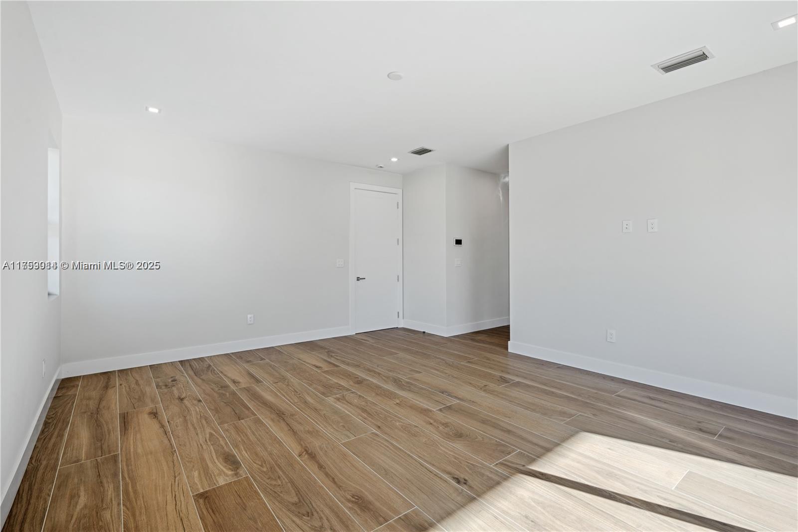 COCOPLUM TERR ADDN - Residential